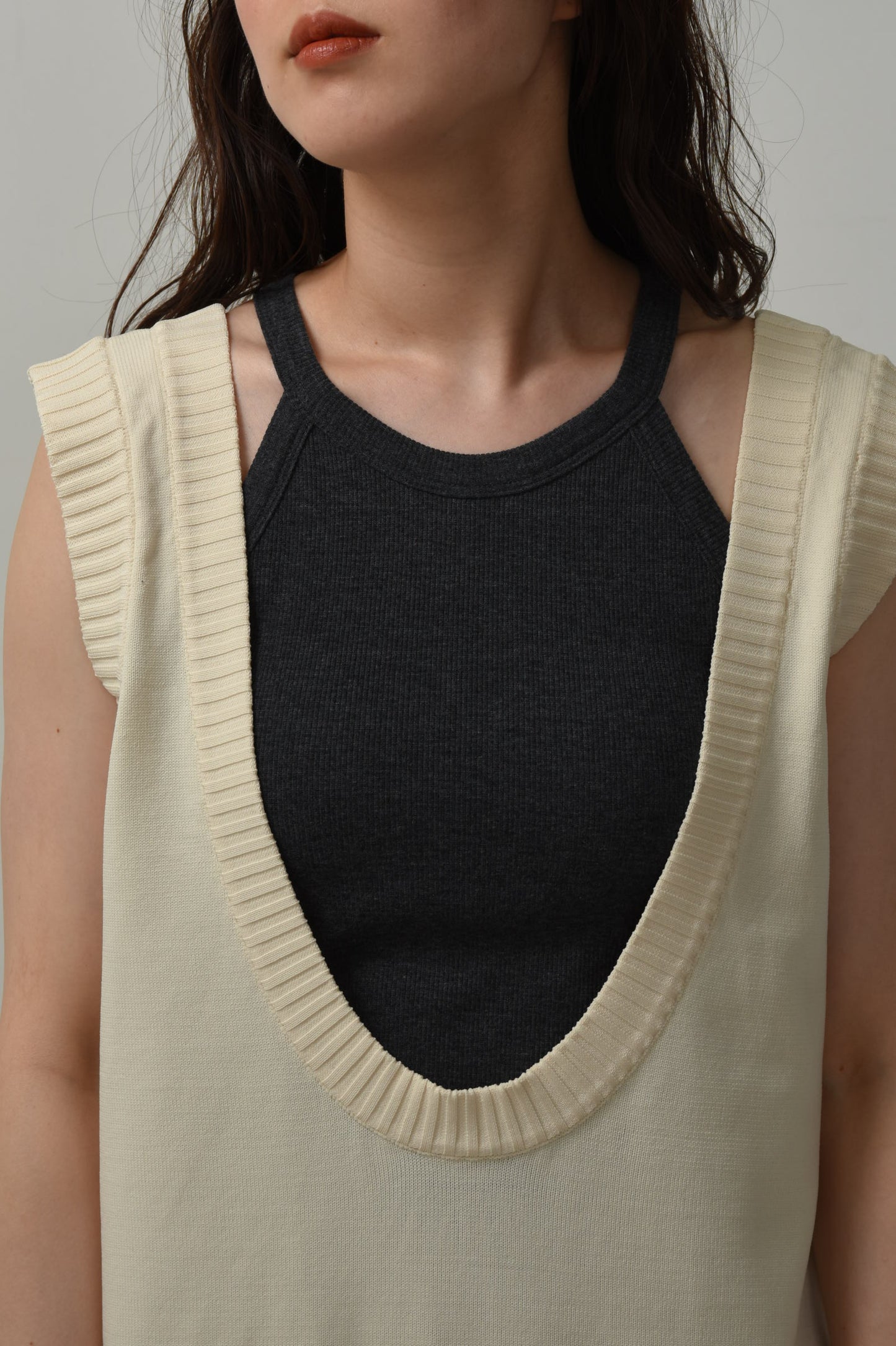u neck long vest