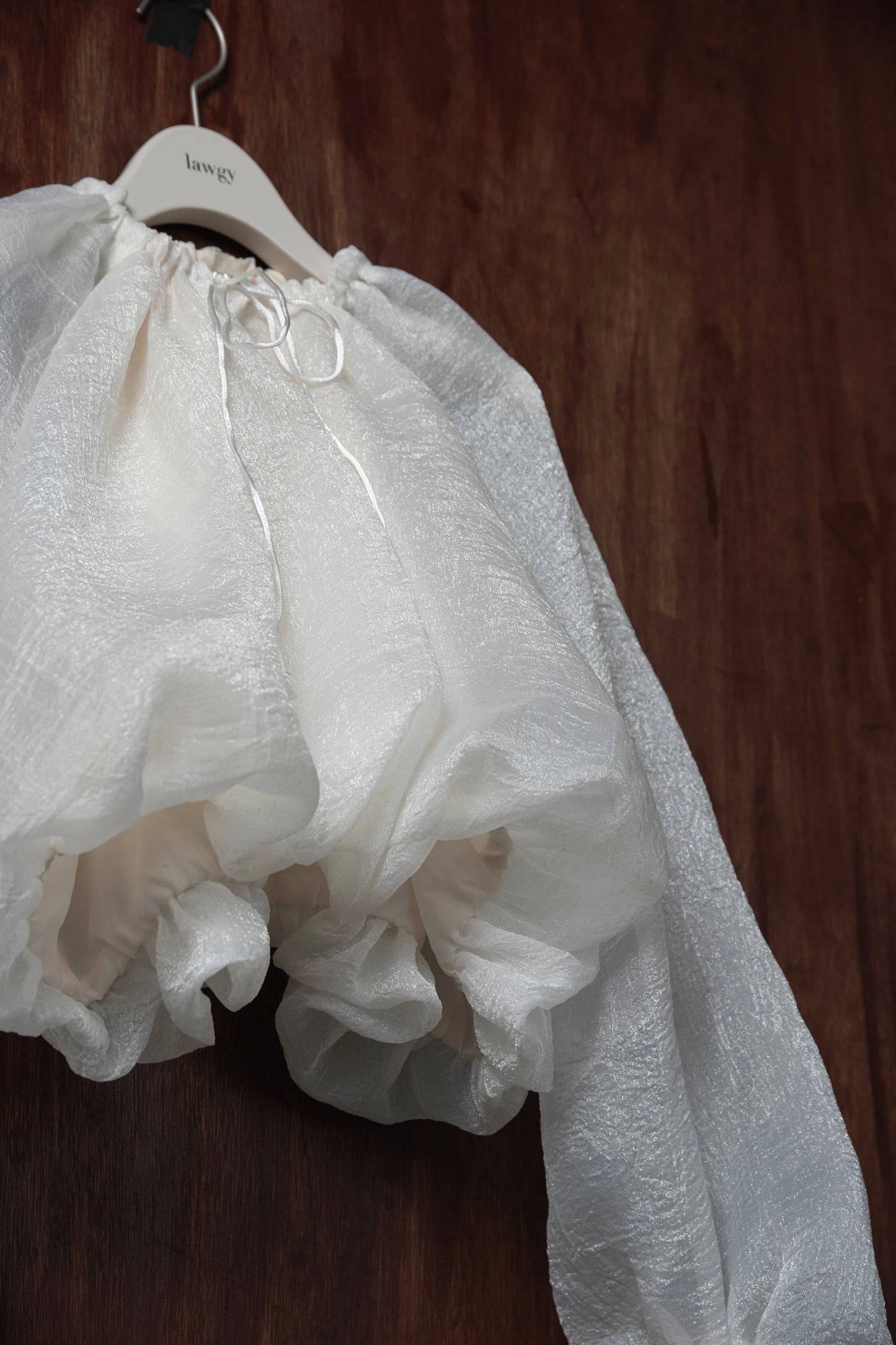 hem balloon volume sheer blouse