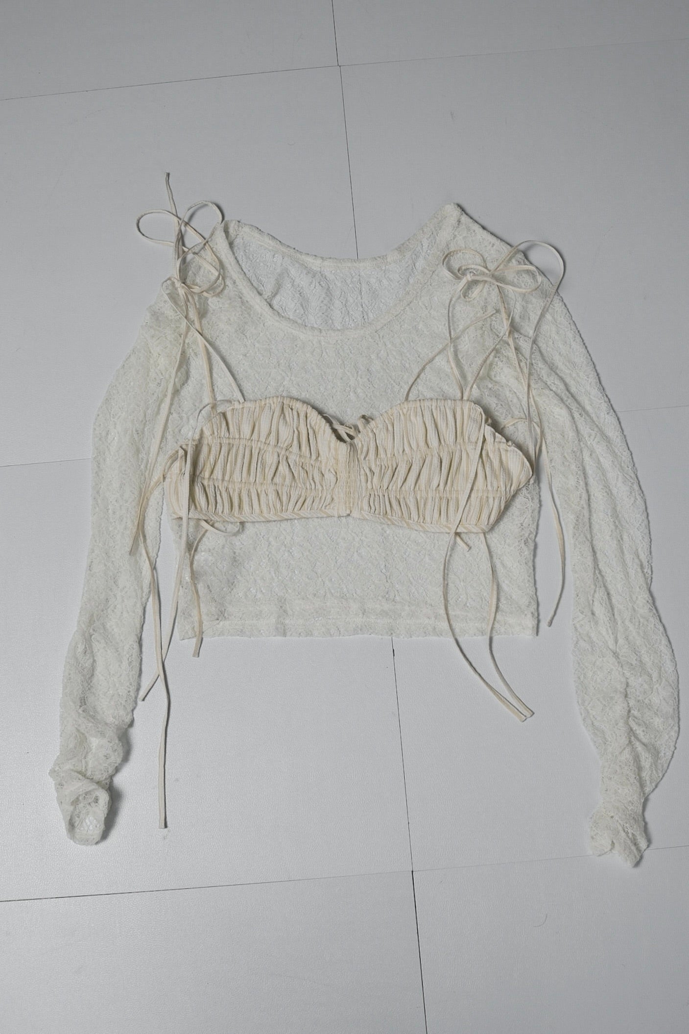 string ribbon gather stripe bustier