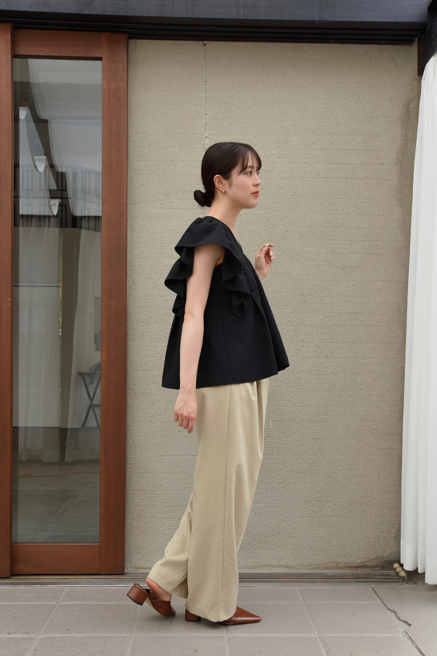 v neck shoulder frill blouse