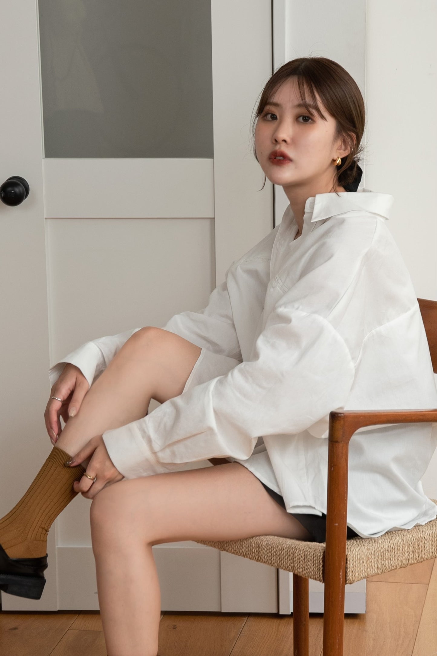 two pocket over loose shirt