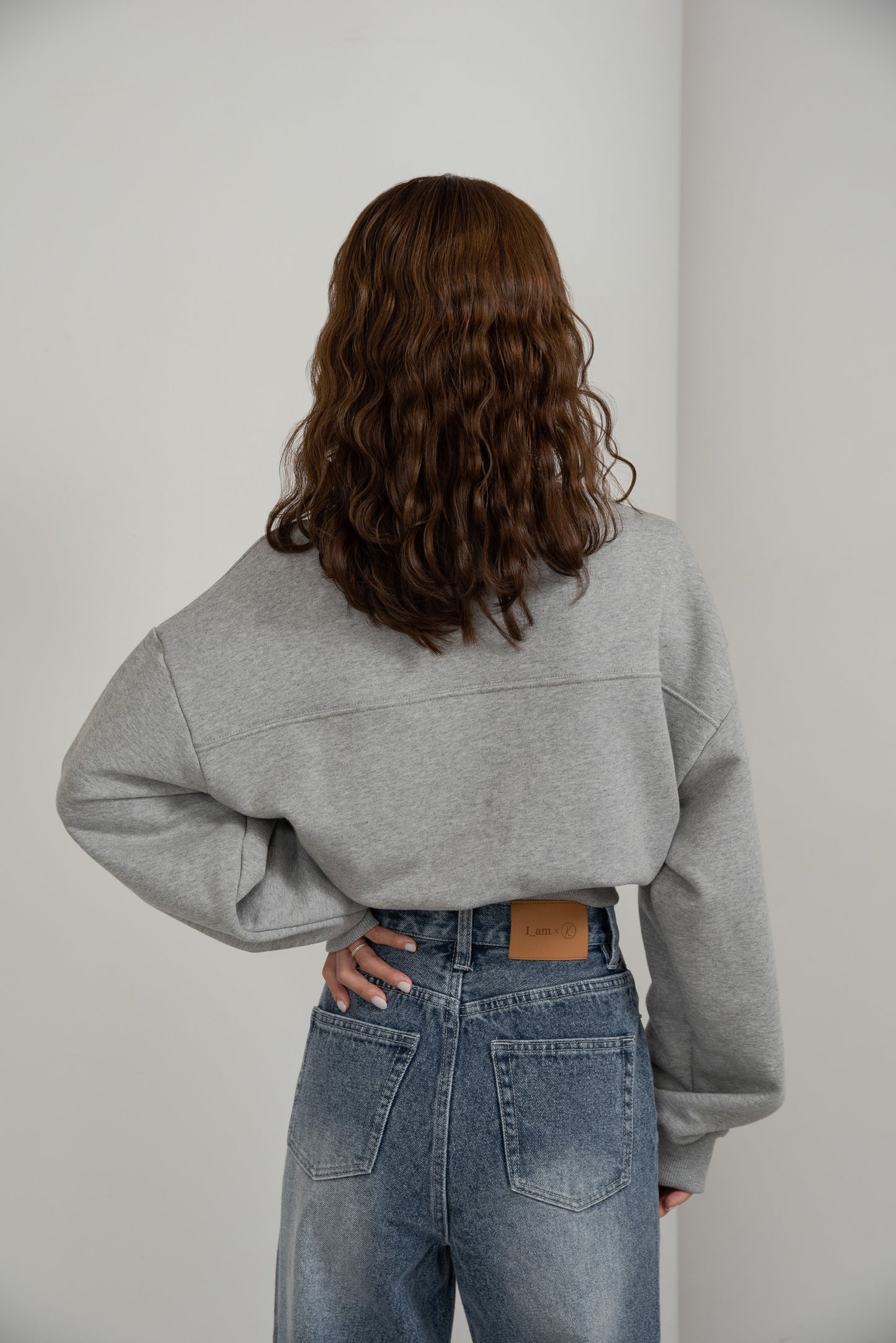 collab embroidered logo sweat (short)【I_am × kimina】