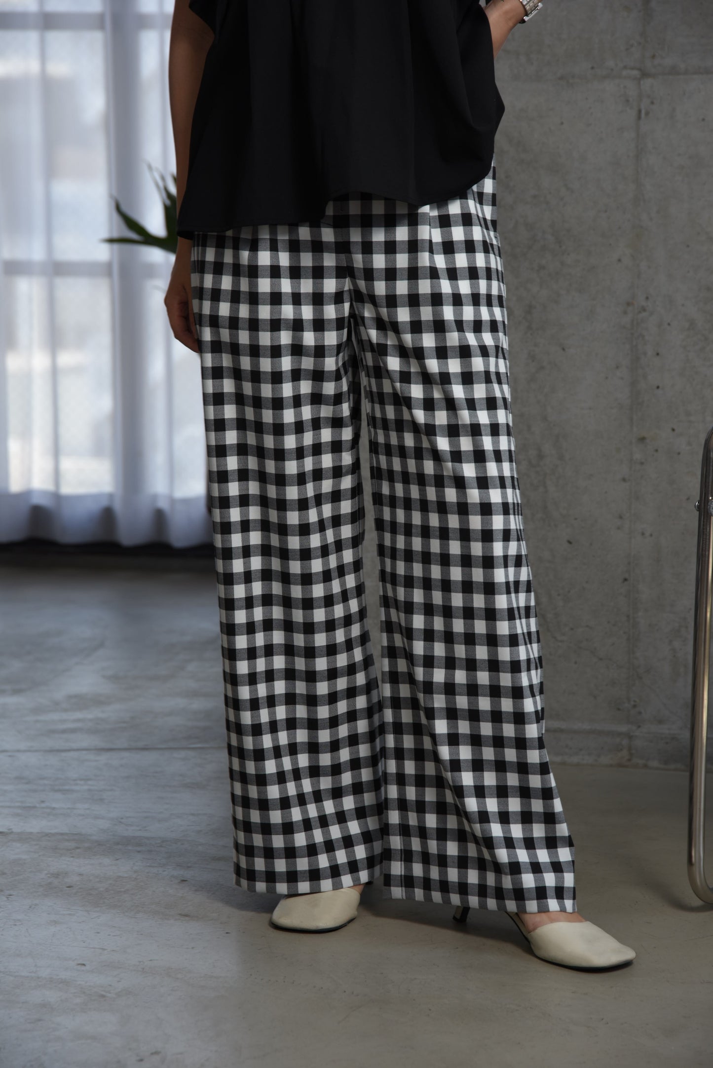 gingham check straight tuck pants