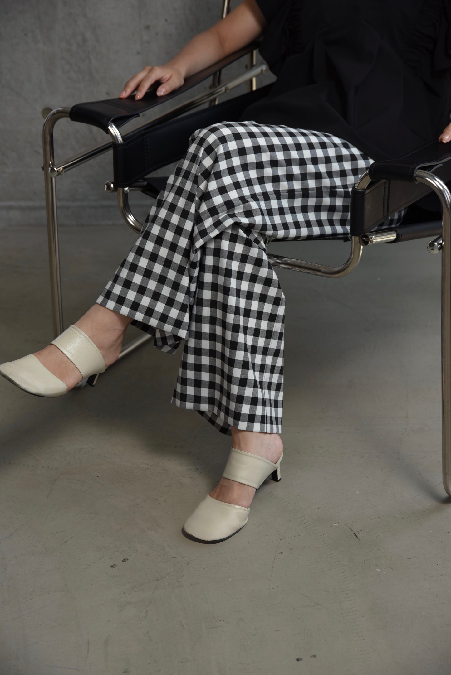 gingham check straight tuck pants
