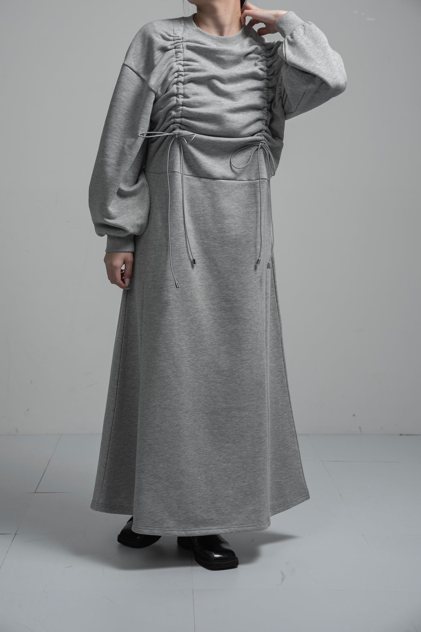 front arrange gather sweat op