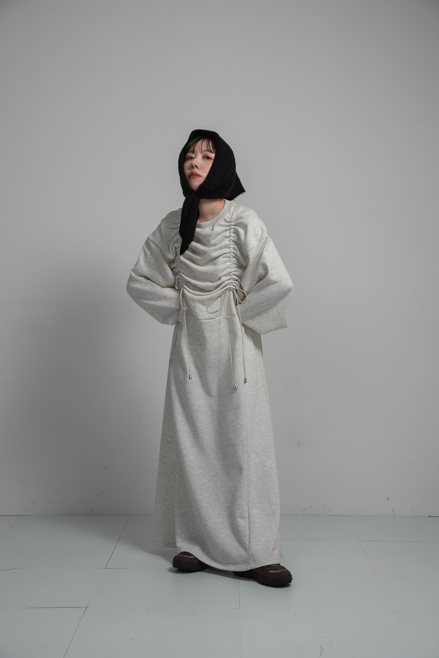 front arrange gather sweat op