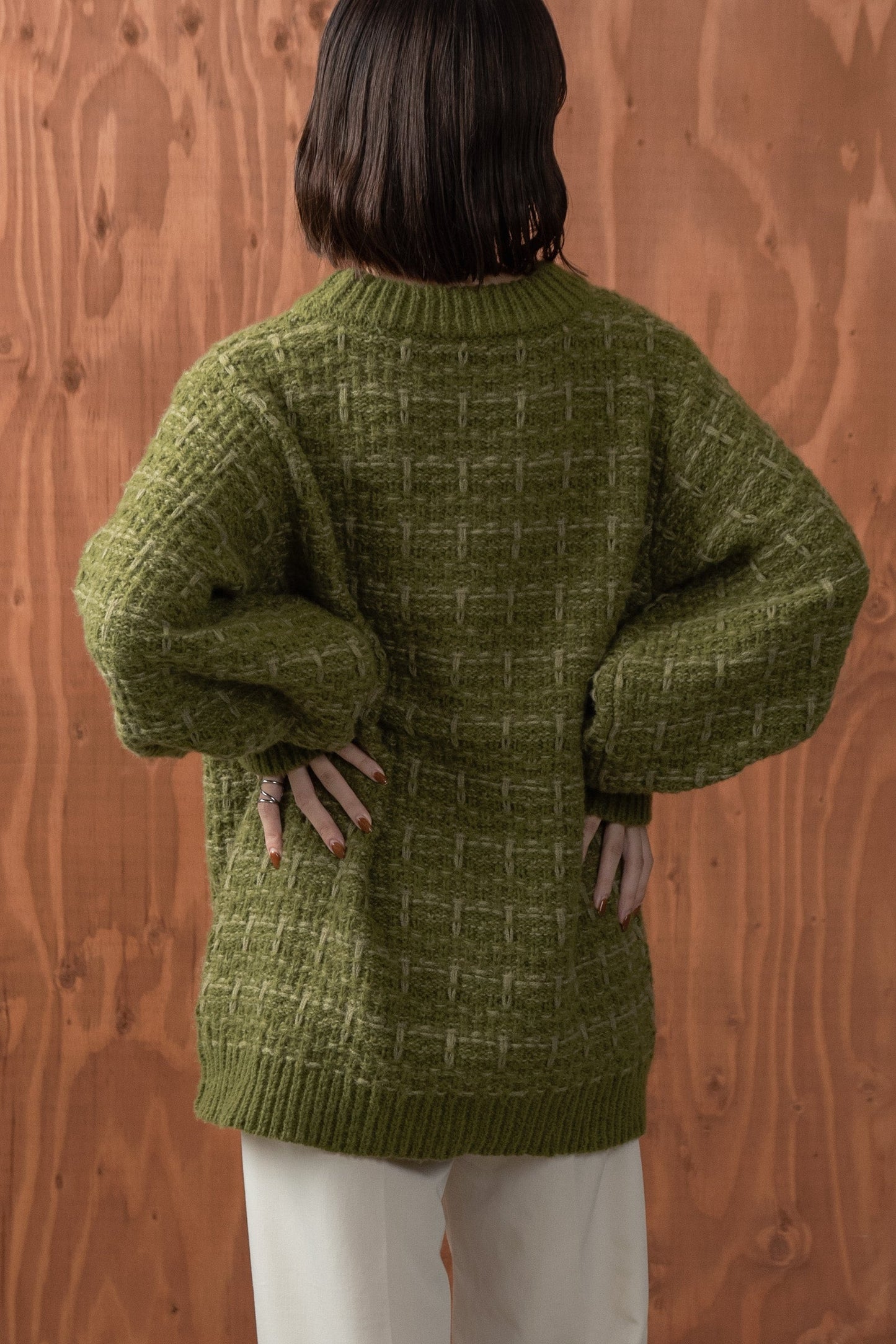 mix checked sleeve knit
