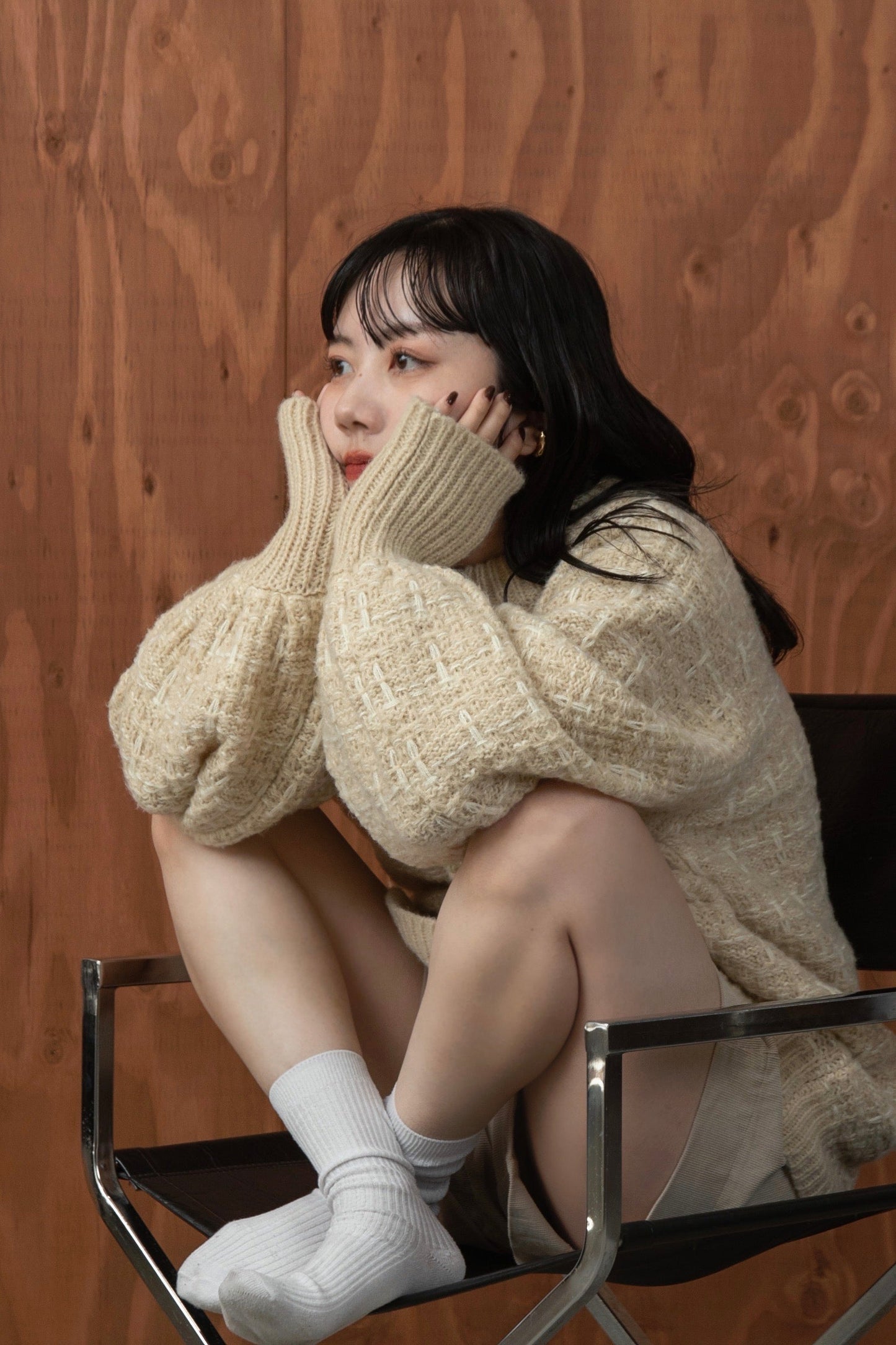 mix checked sleeve knit
