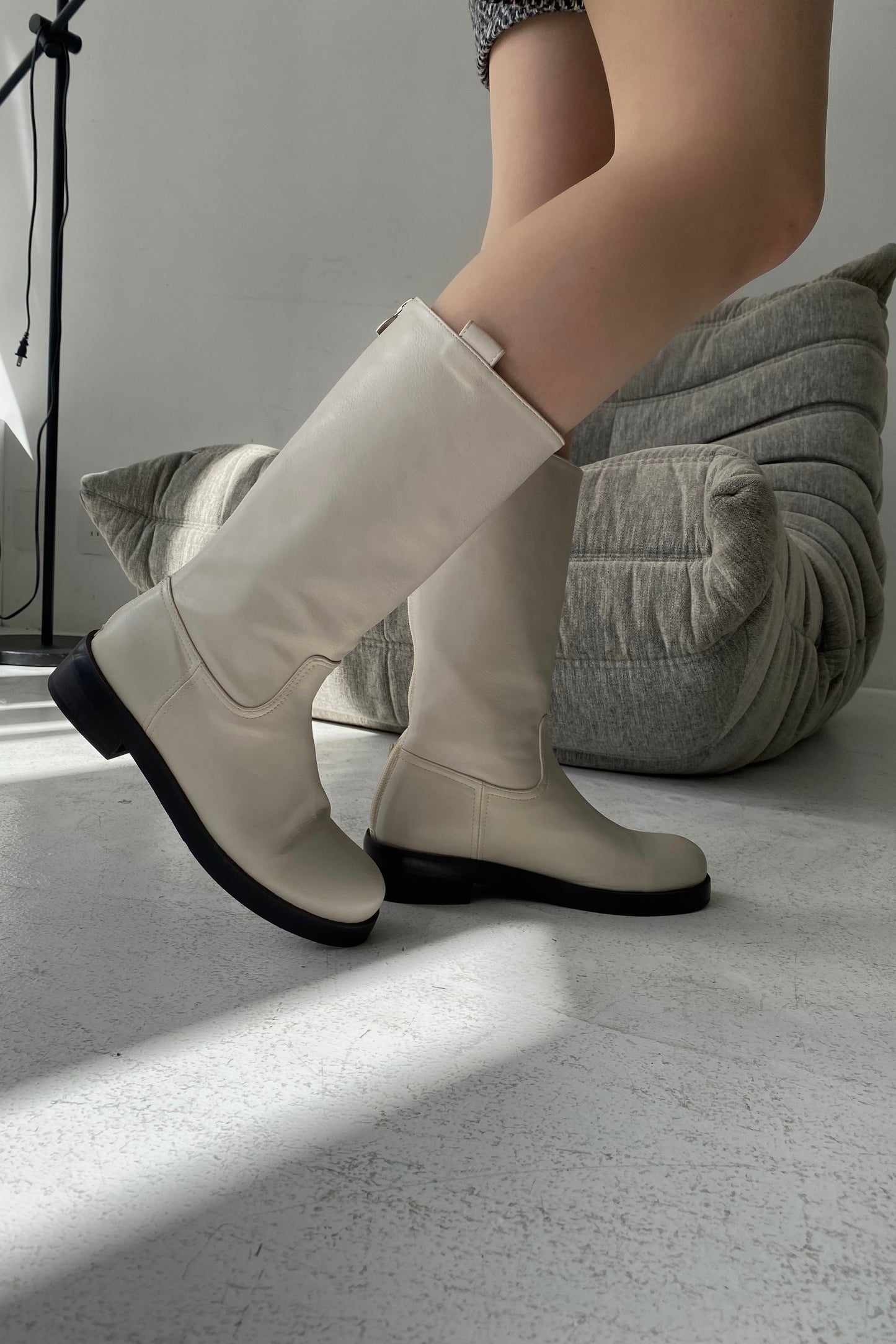 back zipper long boots