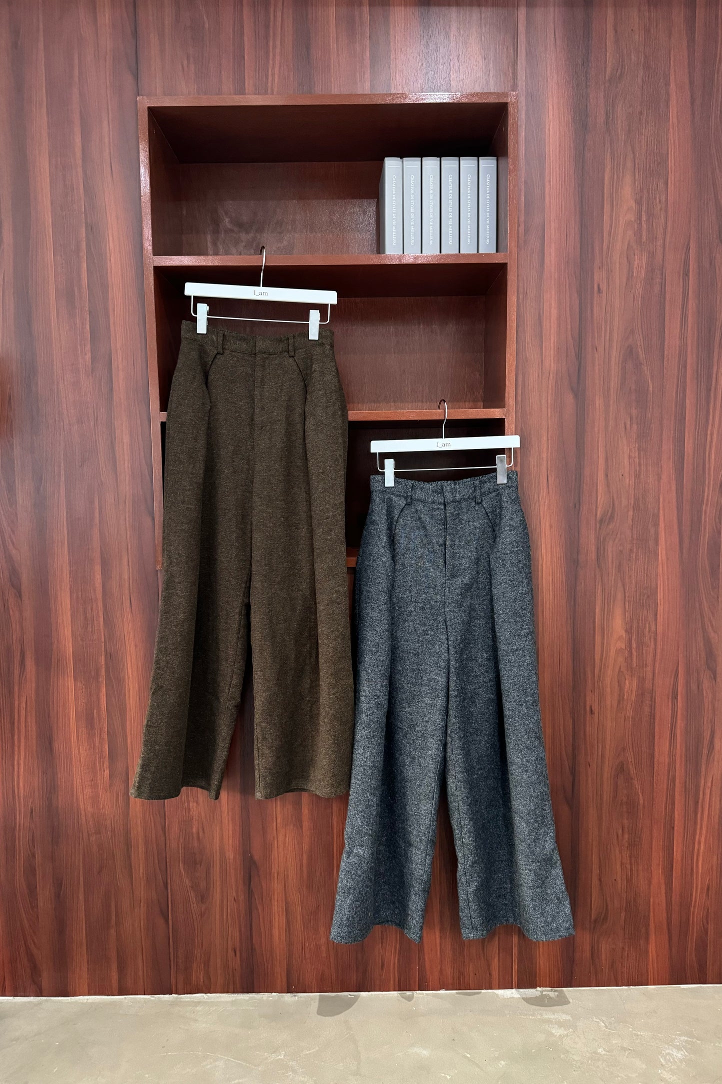 wide tuck pants