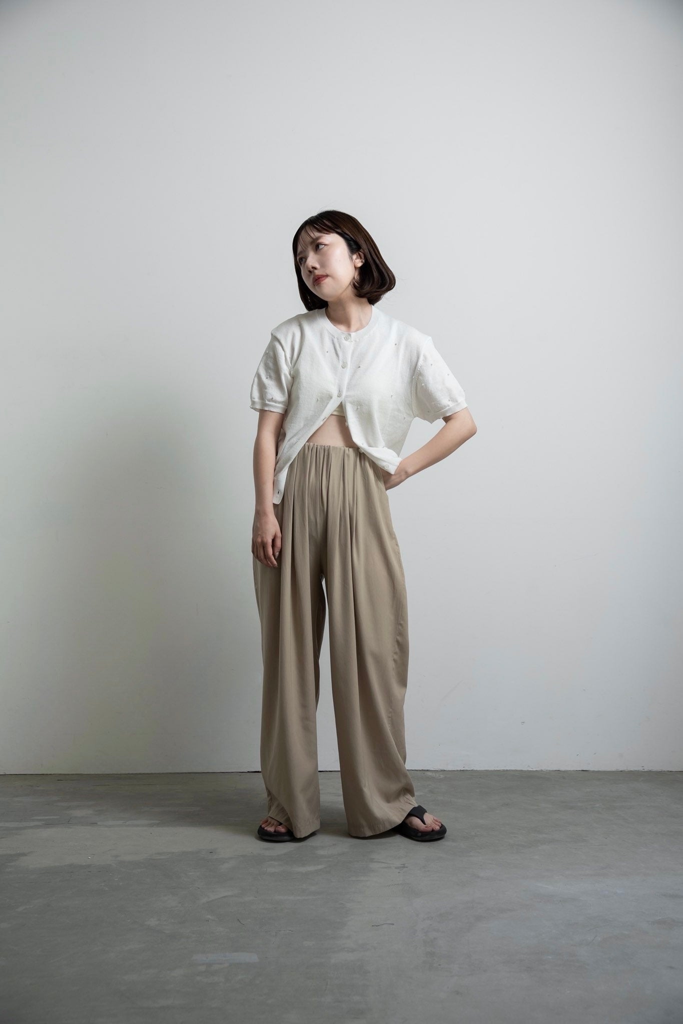 pearl like sleeve cardigan