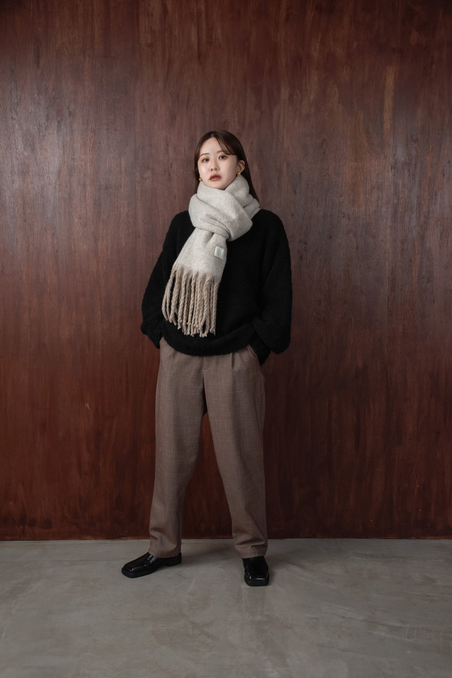 bulky volume fringe muffler