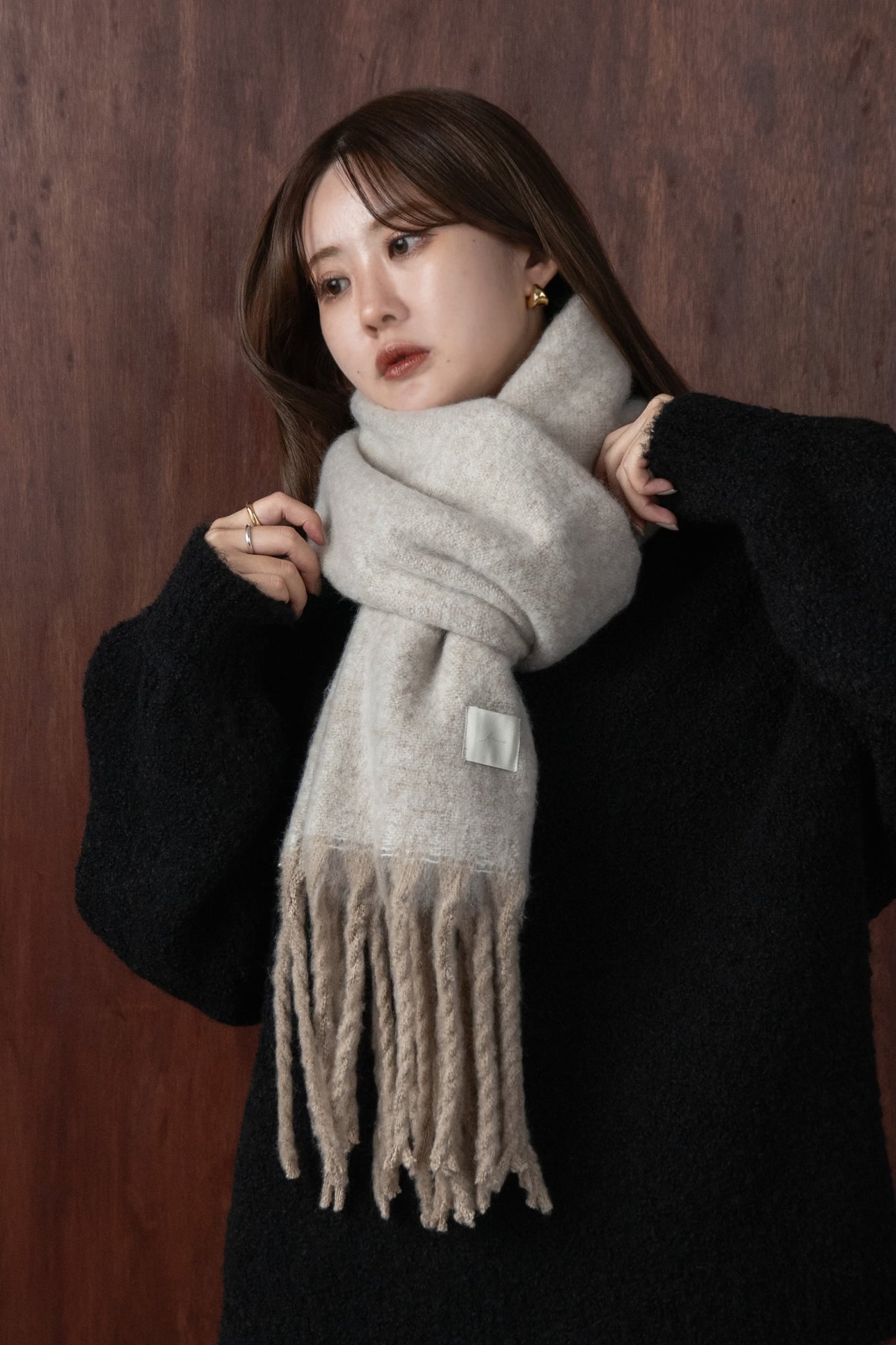 bulky volume fringe muffler