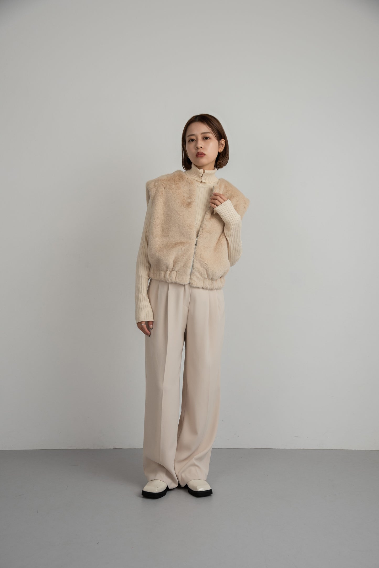zip fur vest