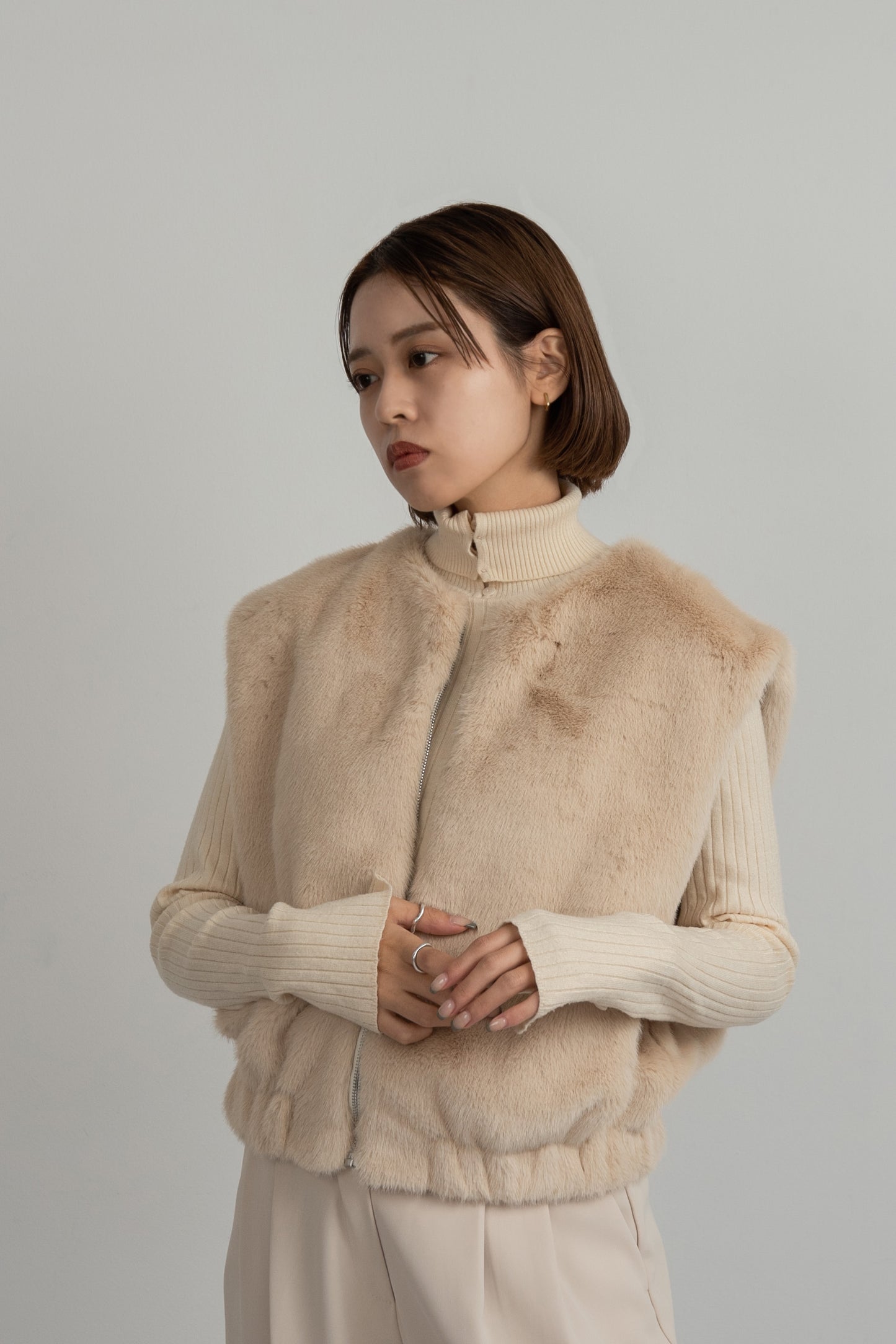 zip fur vest