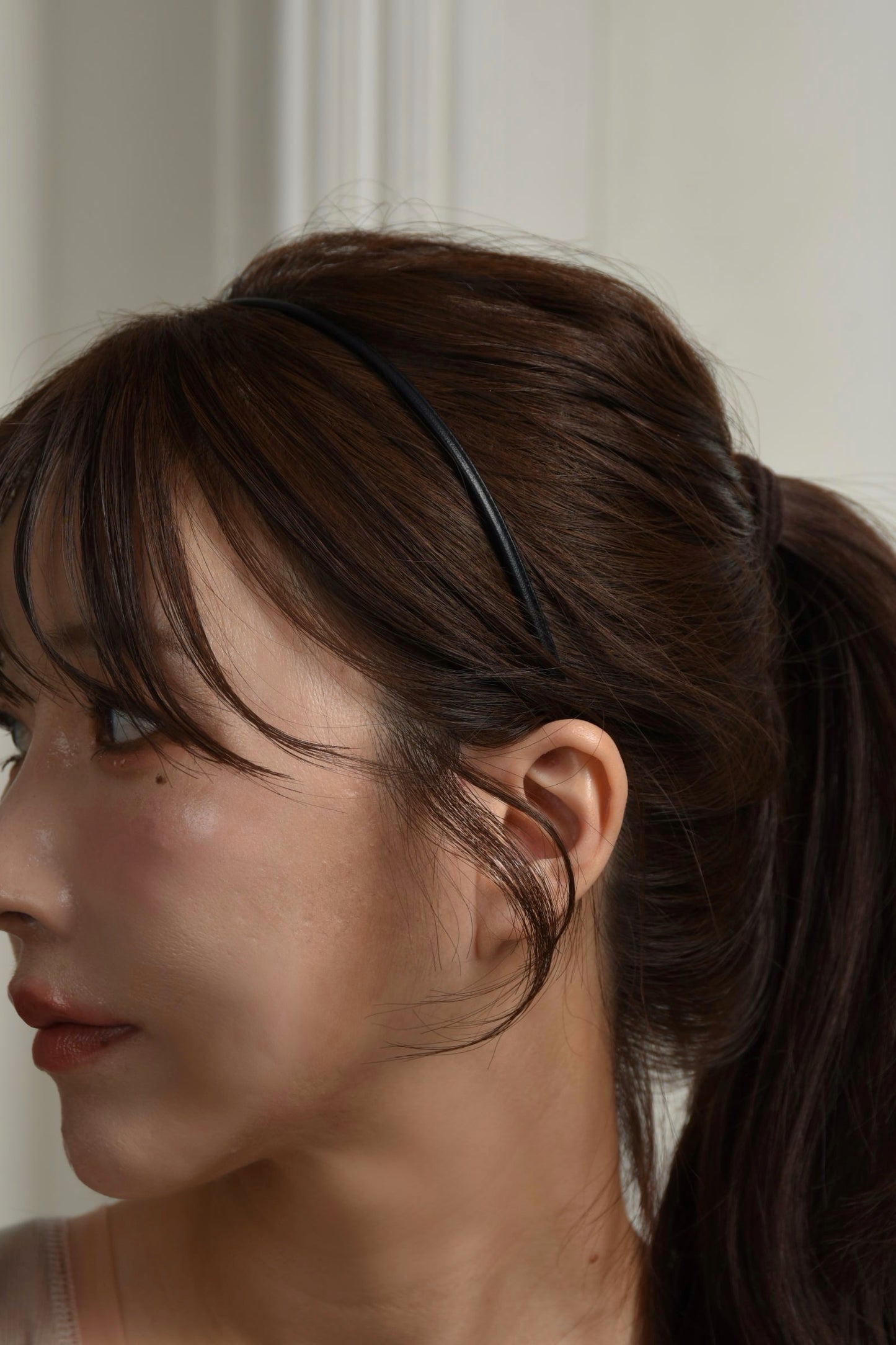 simple slim gold accent headband