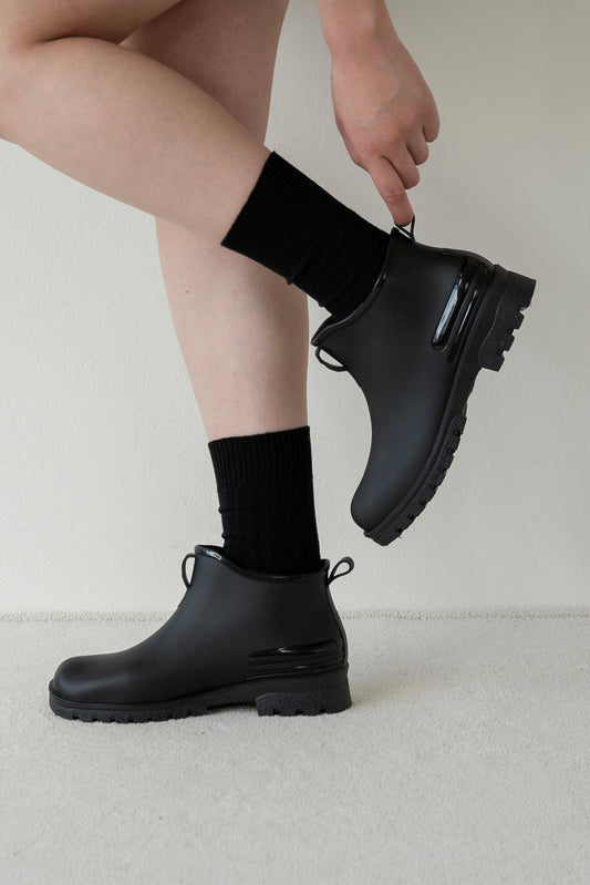 matte short rain boots
