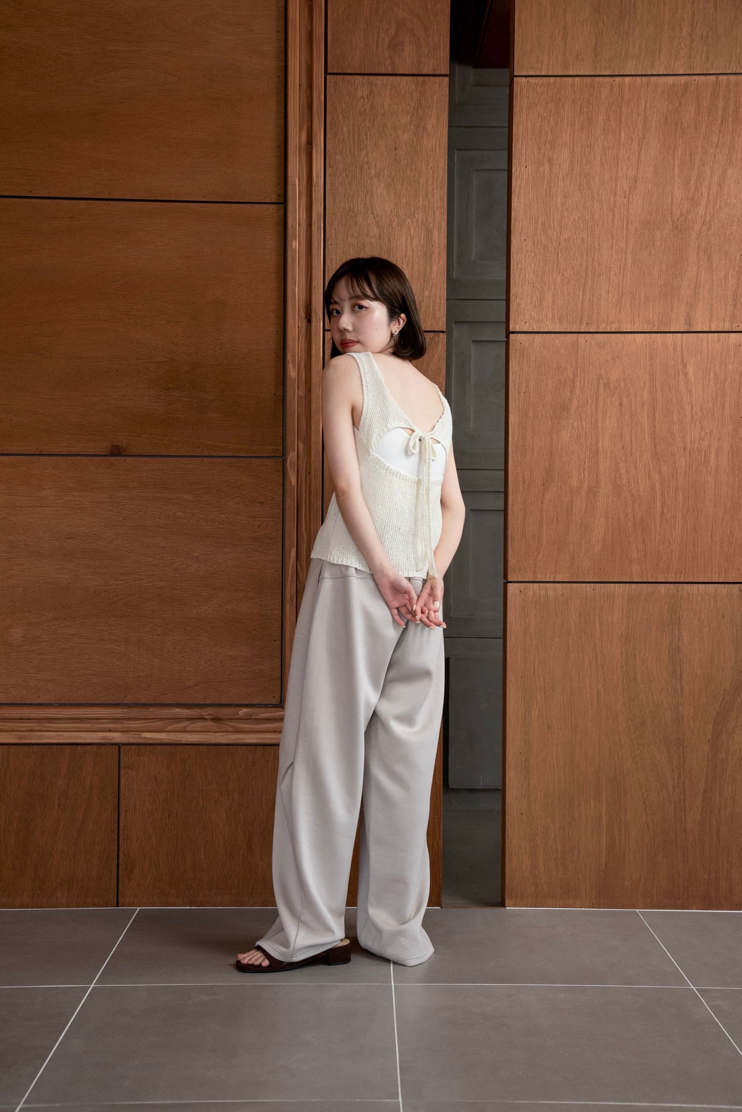back open ribbon vest