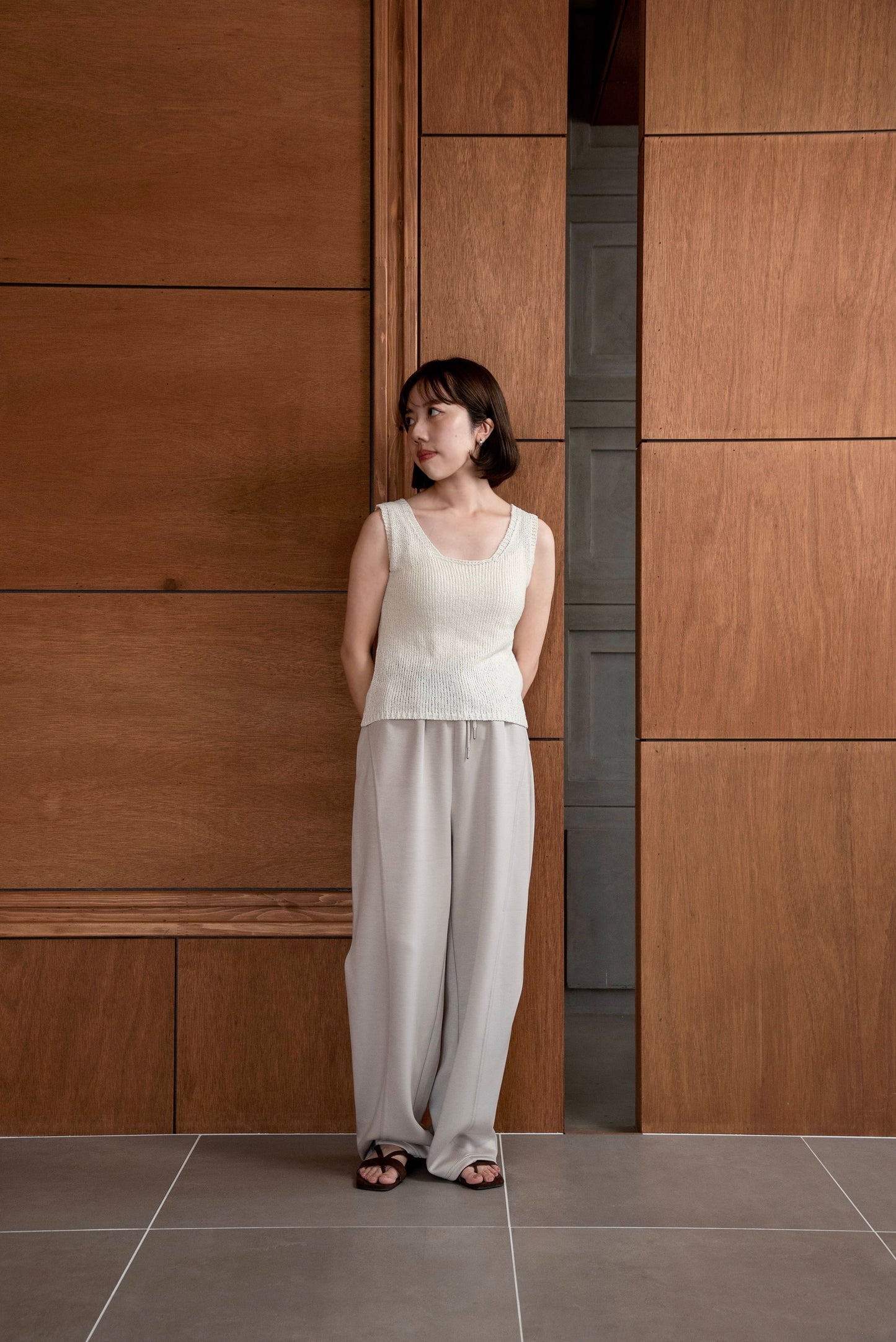 back open ribbon vest