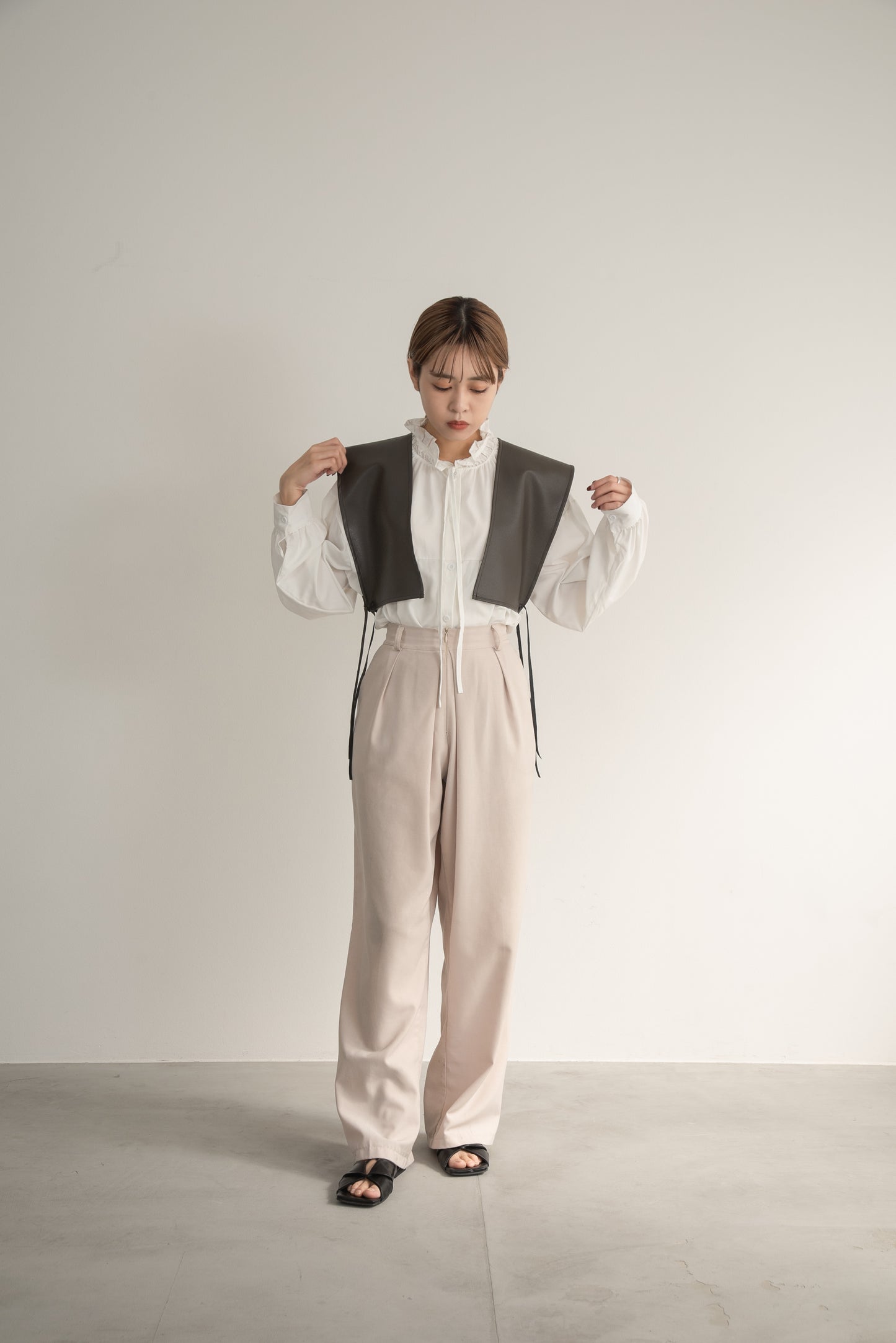 frill ribbon design shirt