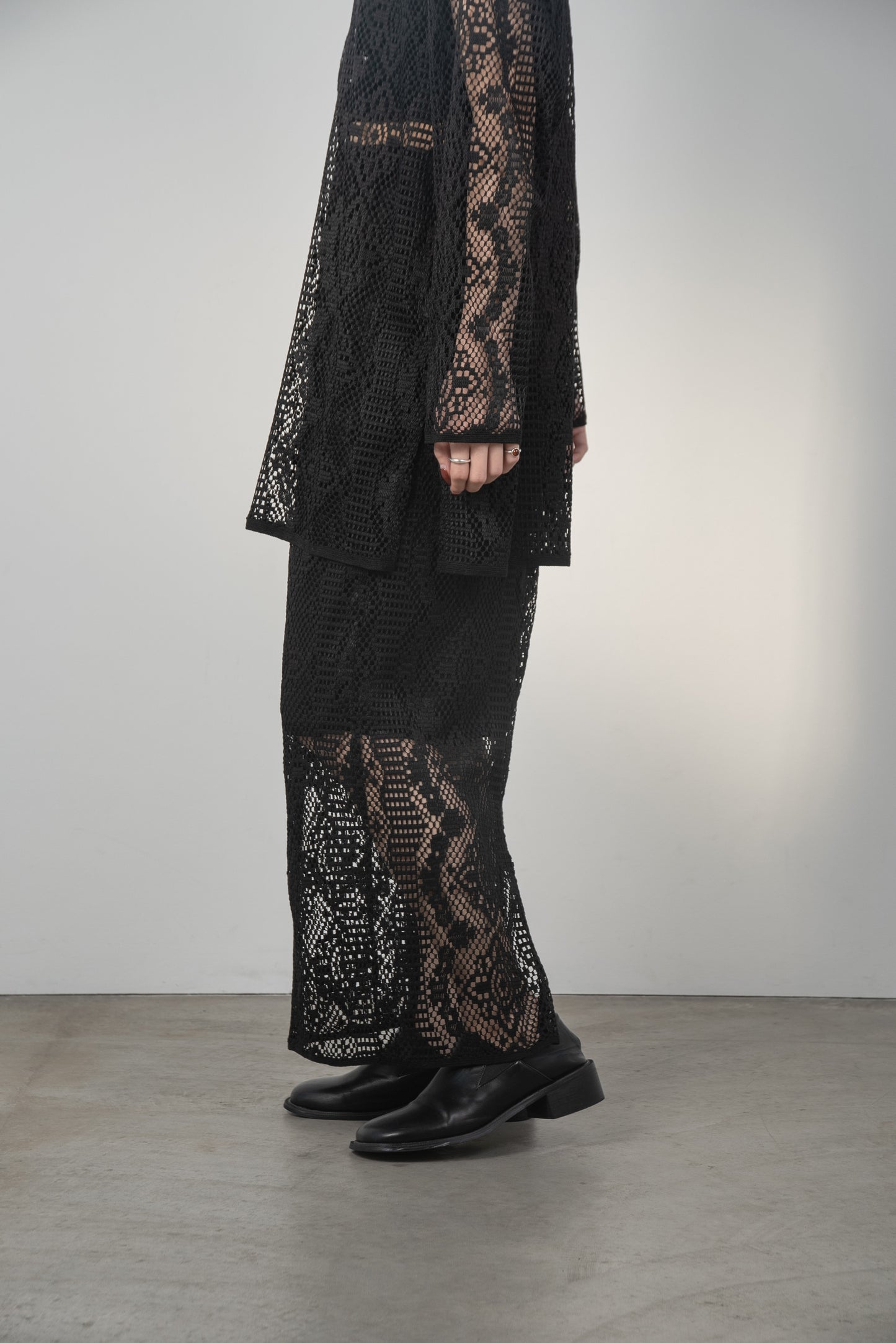 cut lace straight skirt