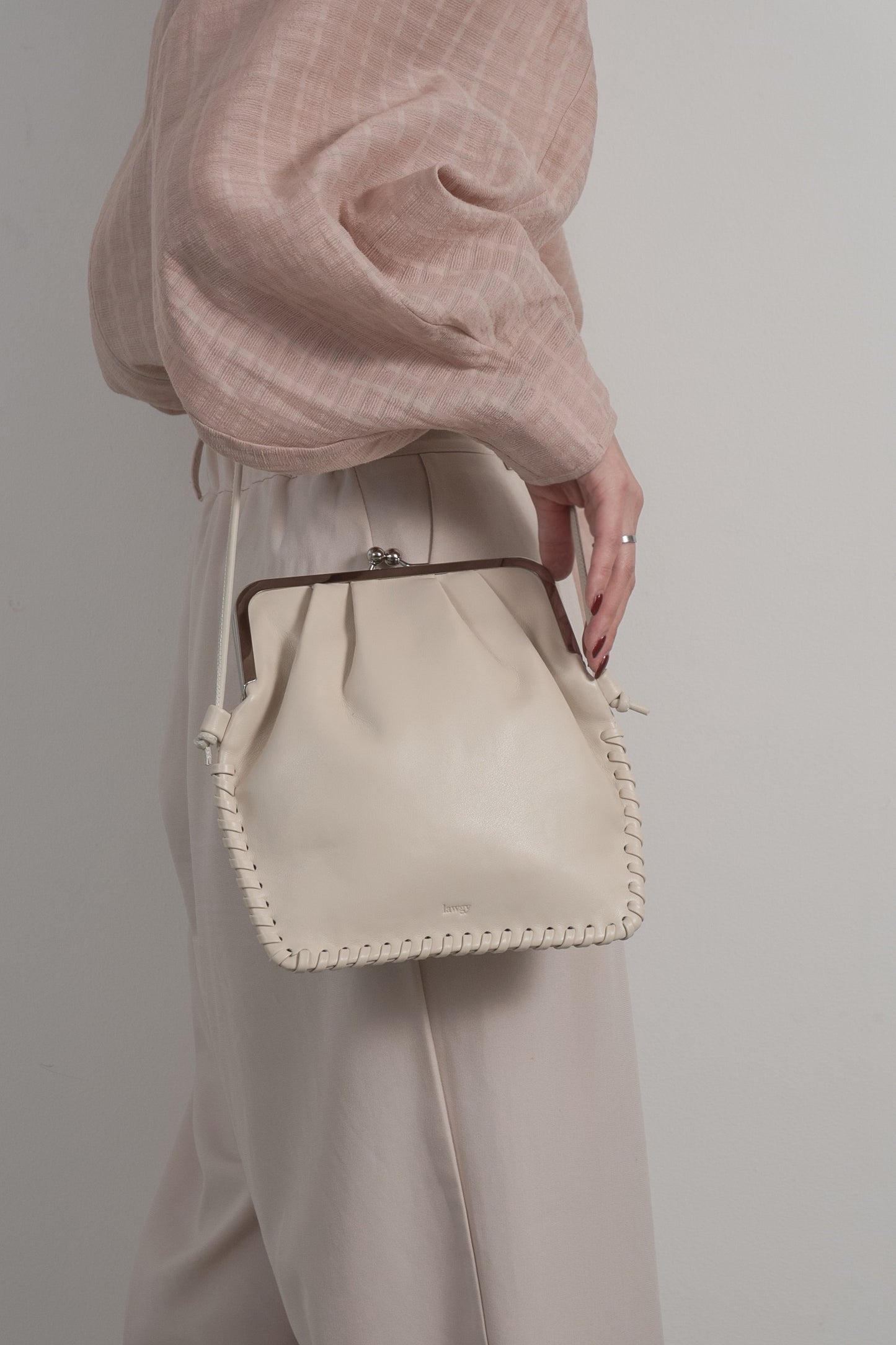 clasp wrap shoulder bag