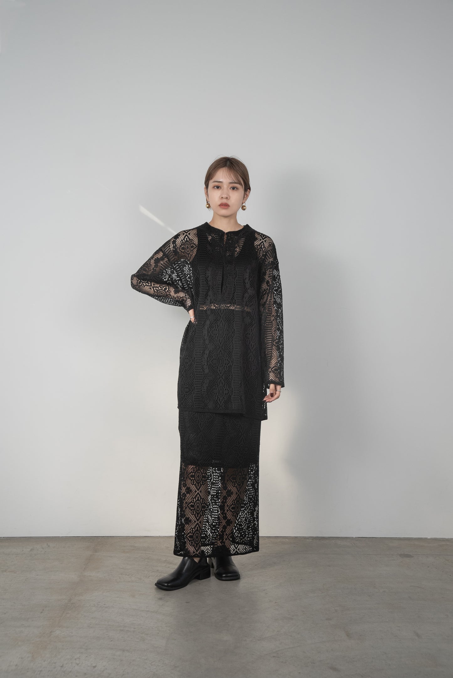 cut lace straight skirt