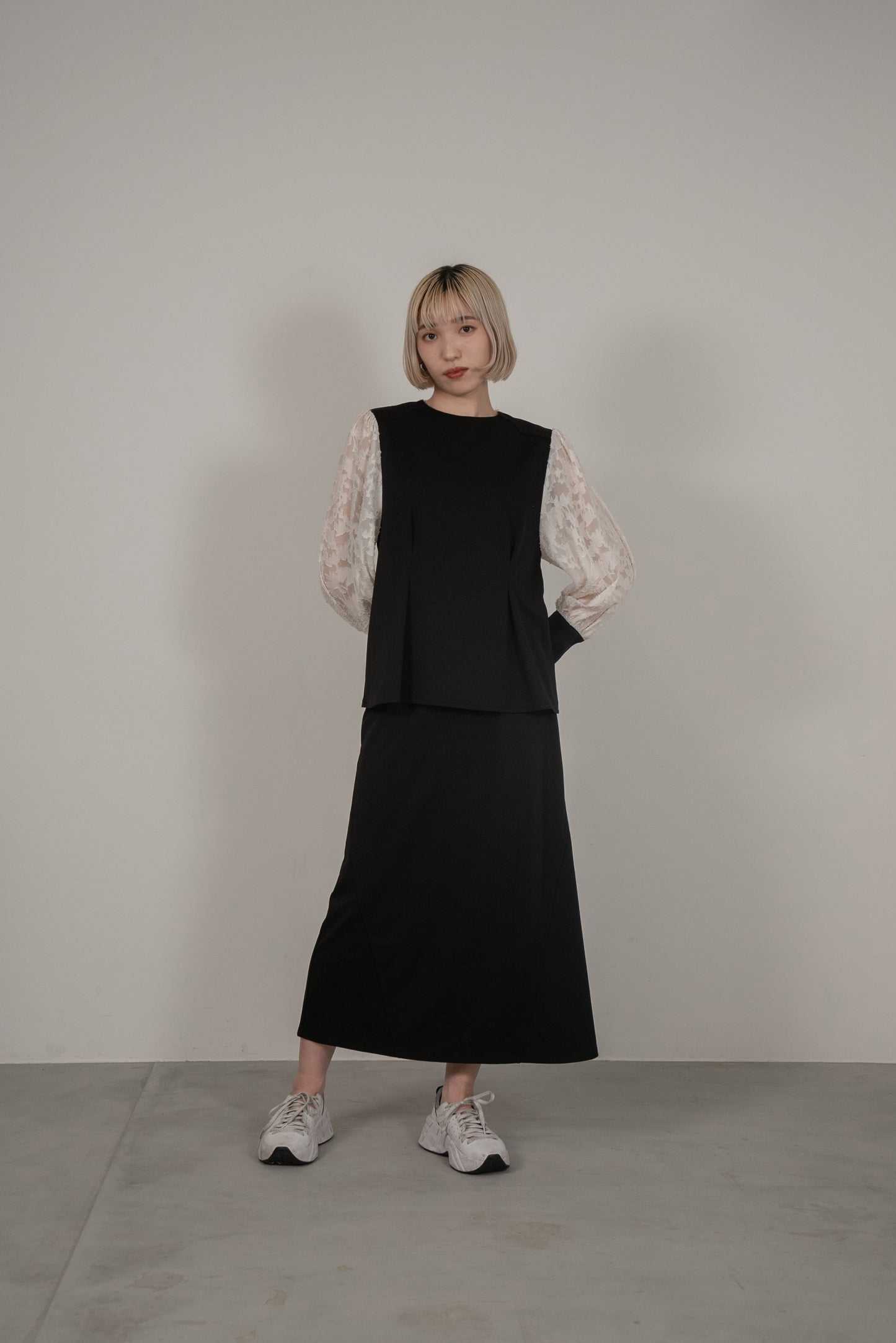 jacquard lace volume sleeve tuck blouse
