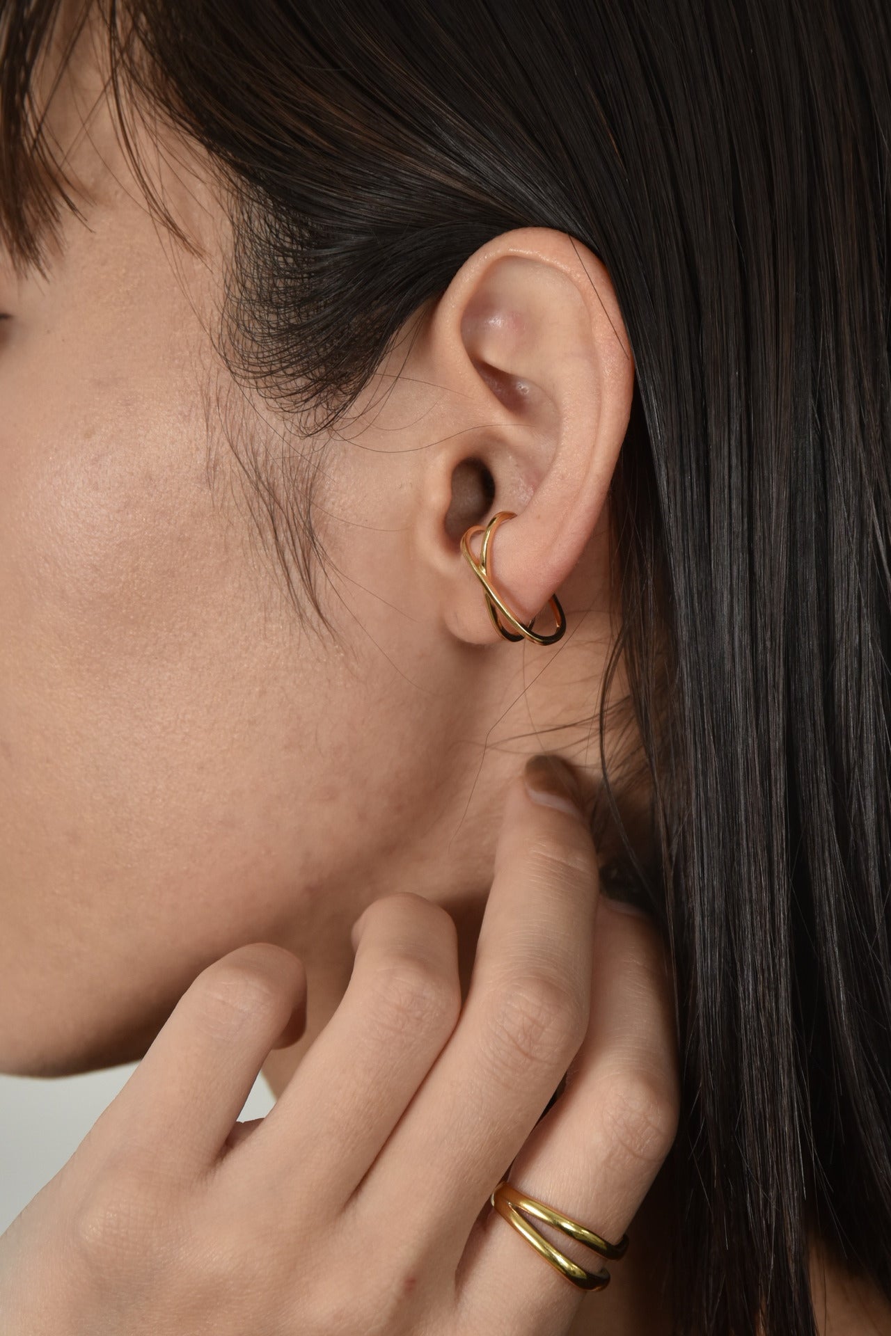 cross line ear cuff