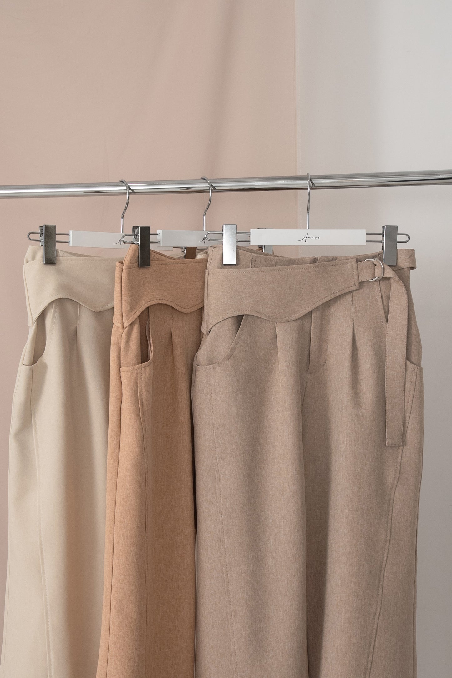 nuance belt straight pants