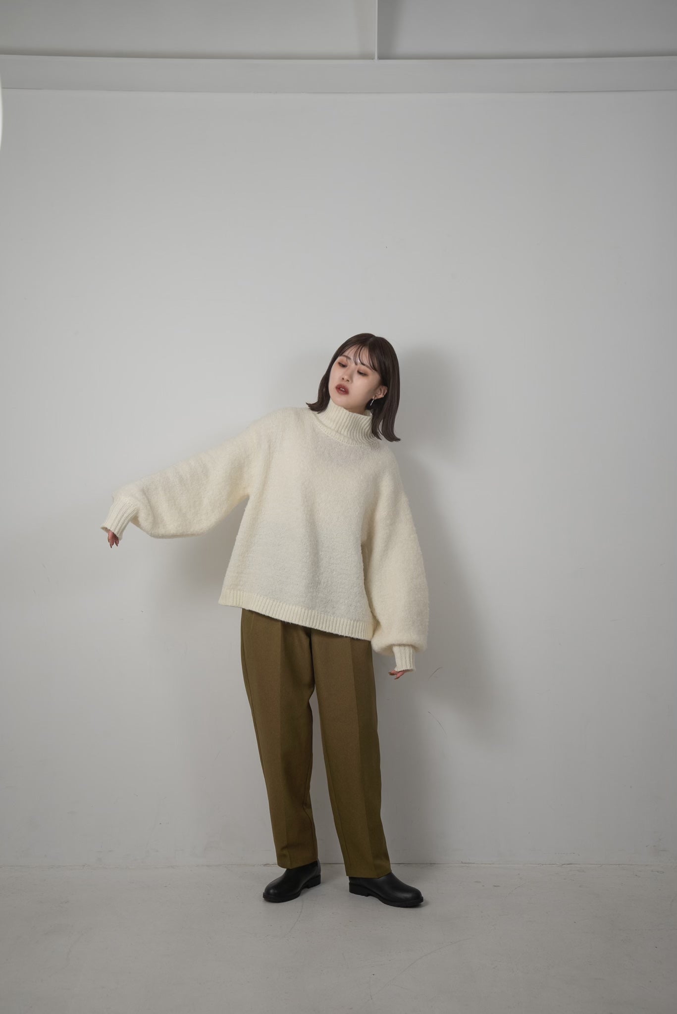 boucle lantern sleeve pullover