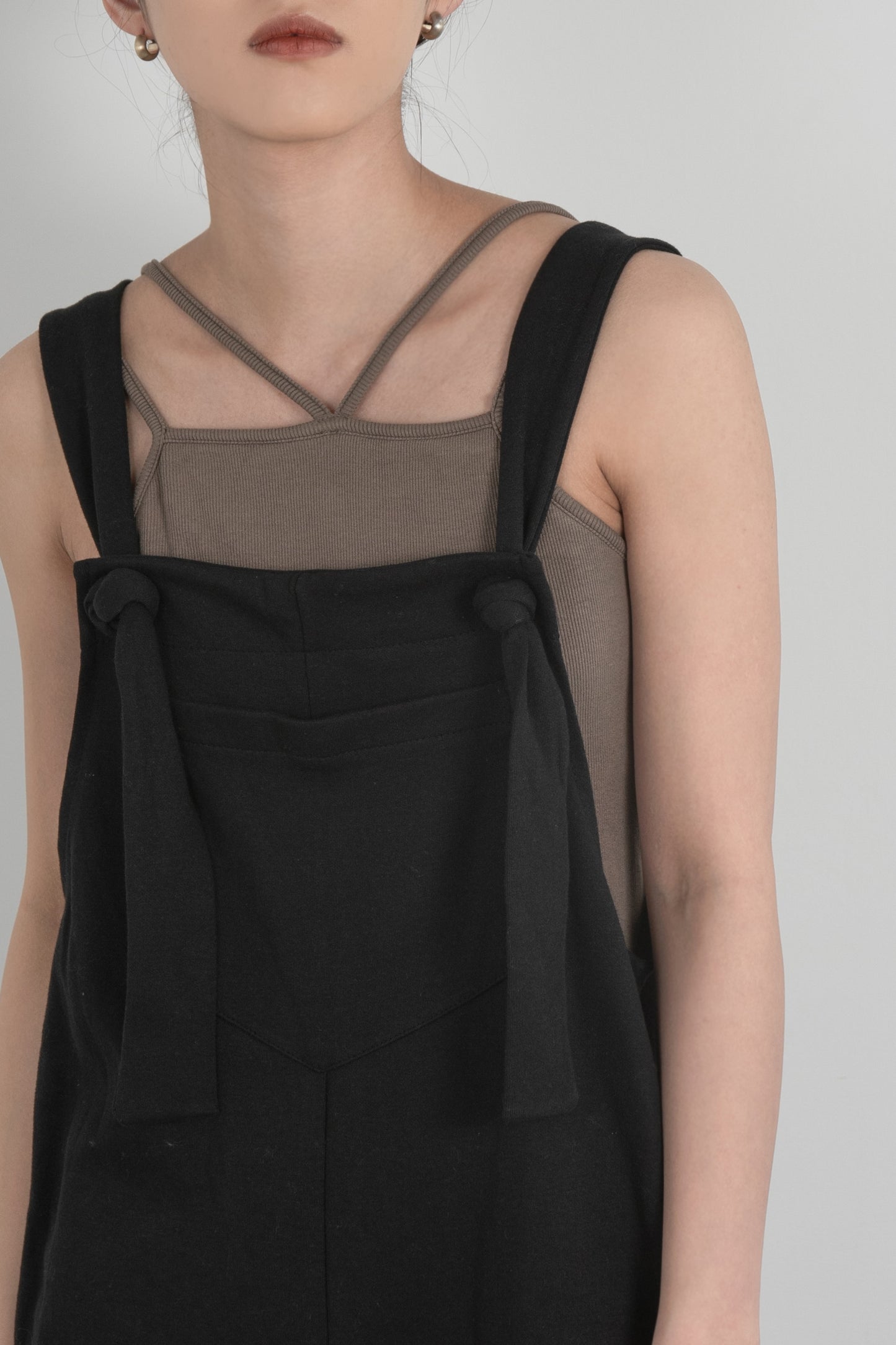 V strap cami