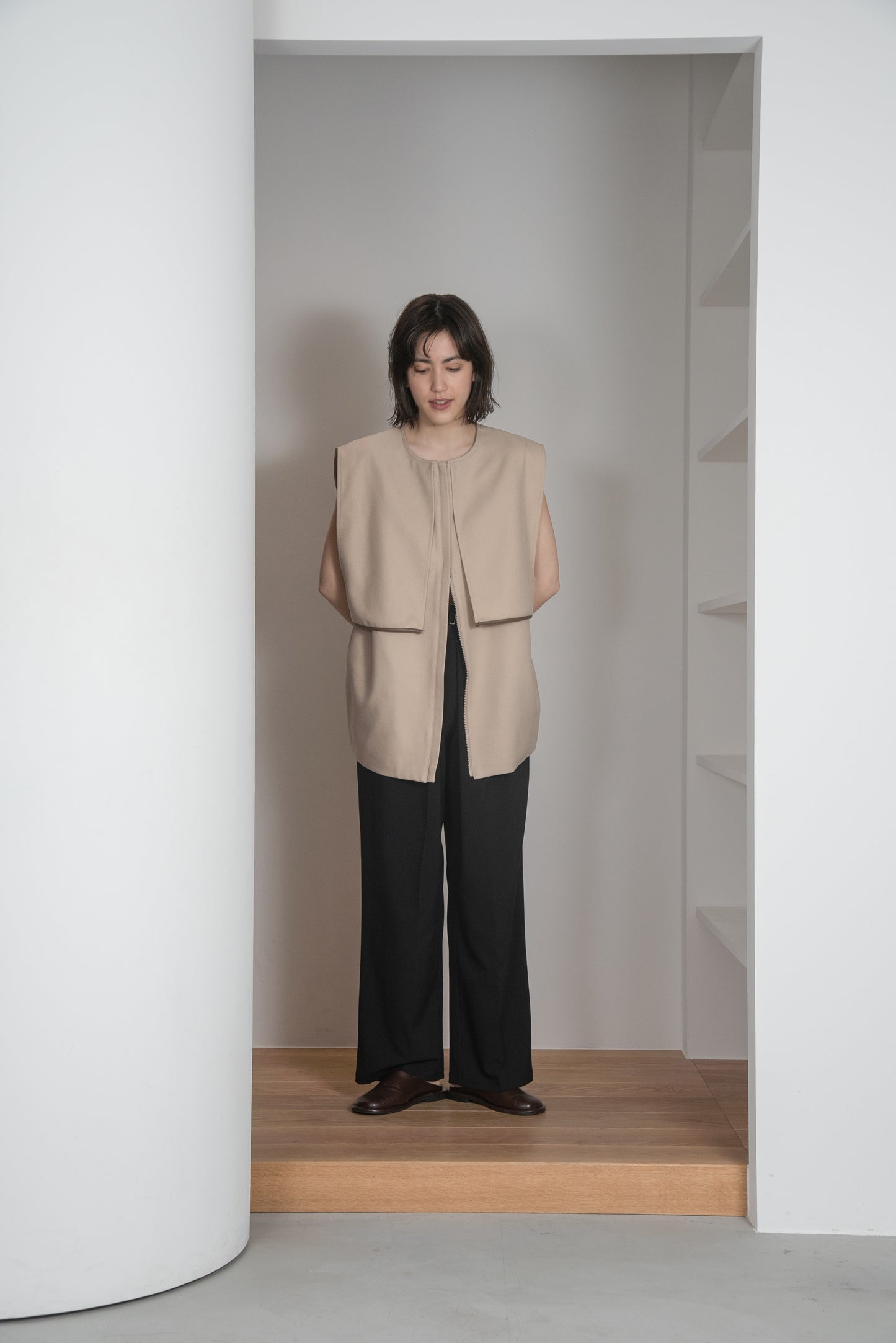 leather piping yoke vest
