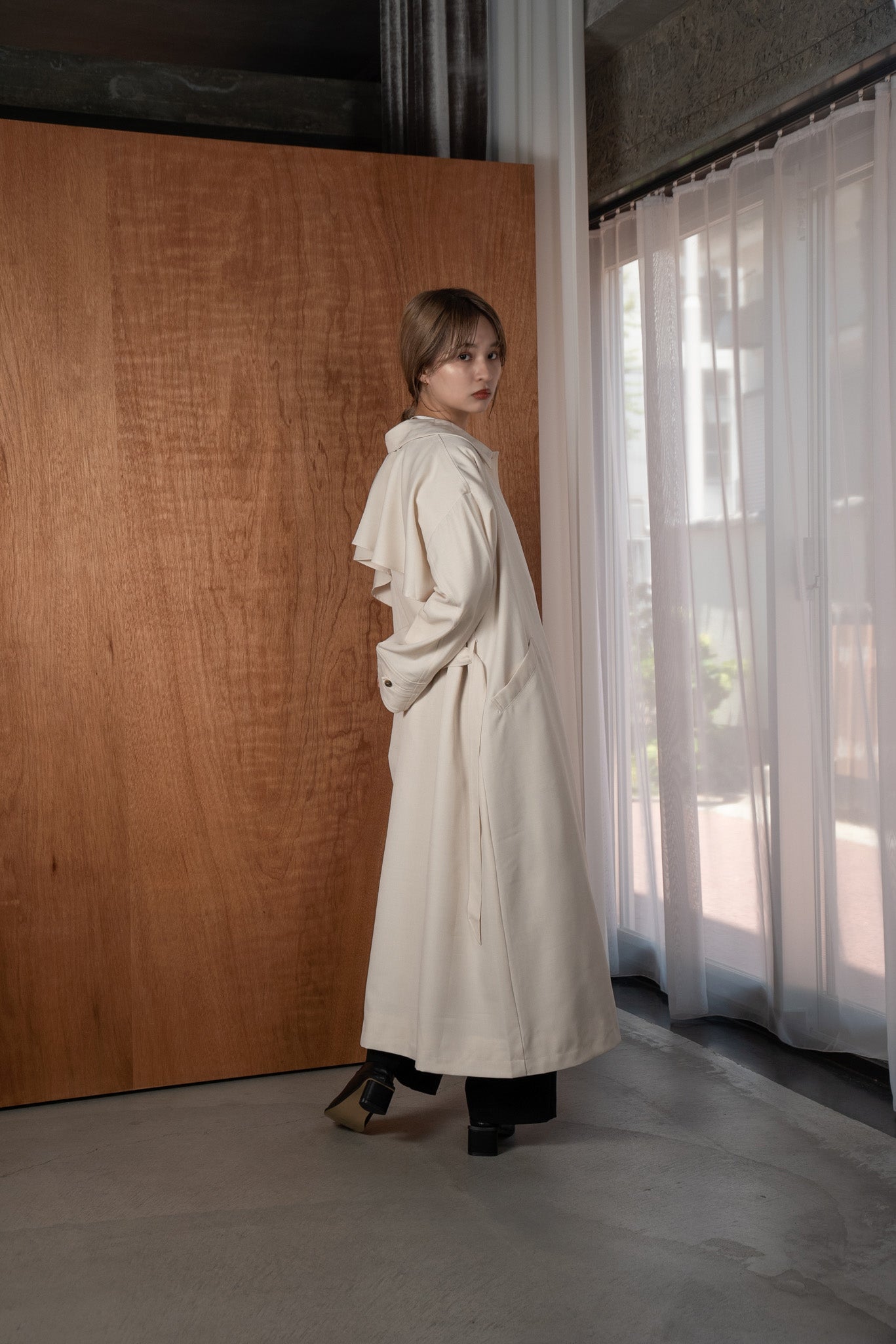 back flare light trench coat