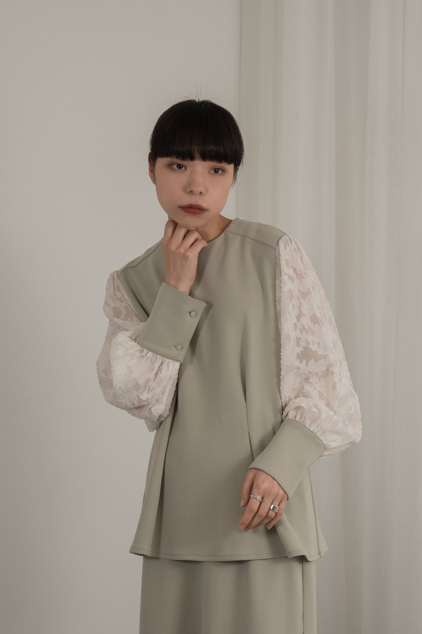 jacquard lace volume sleeve tuck blouse