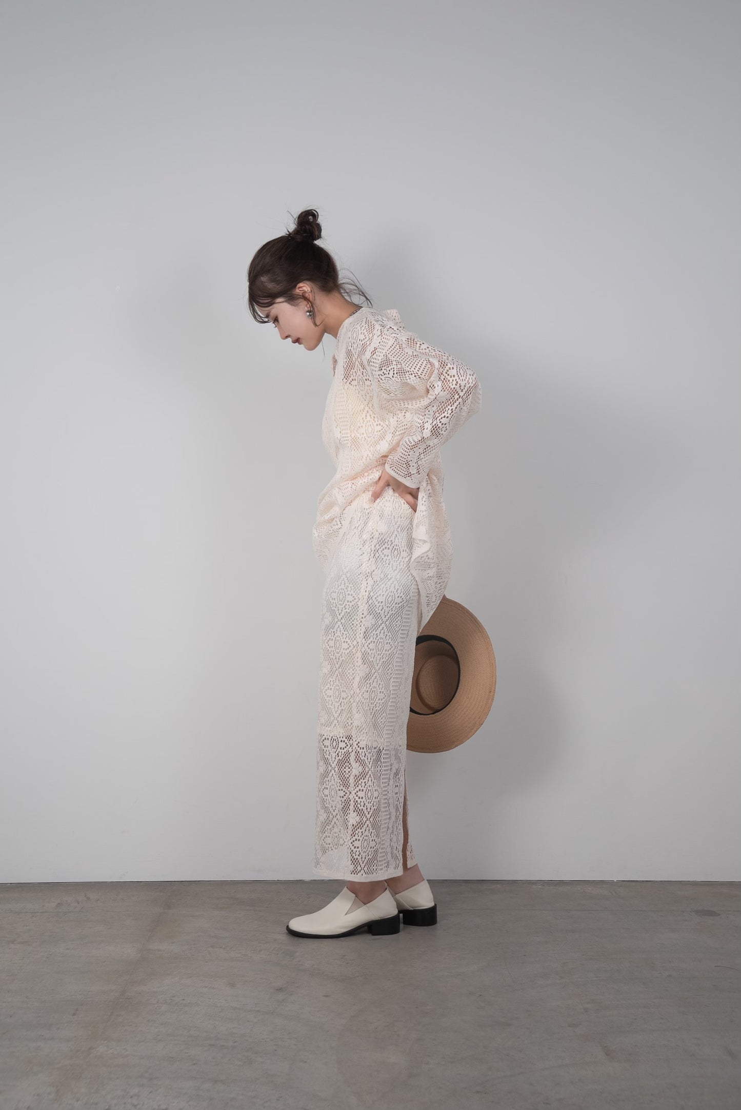cut lace straight skirt