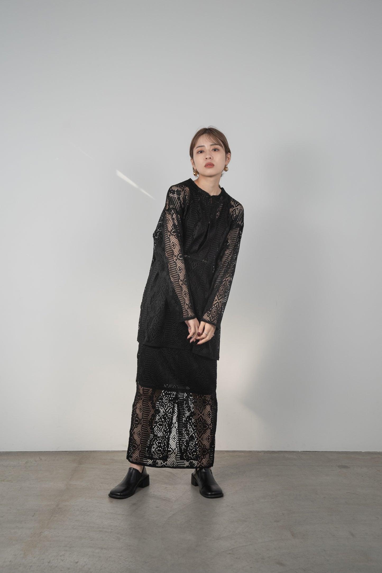 cut lace straight skirt