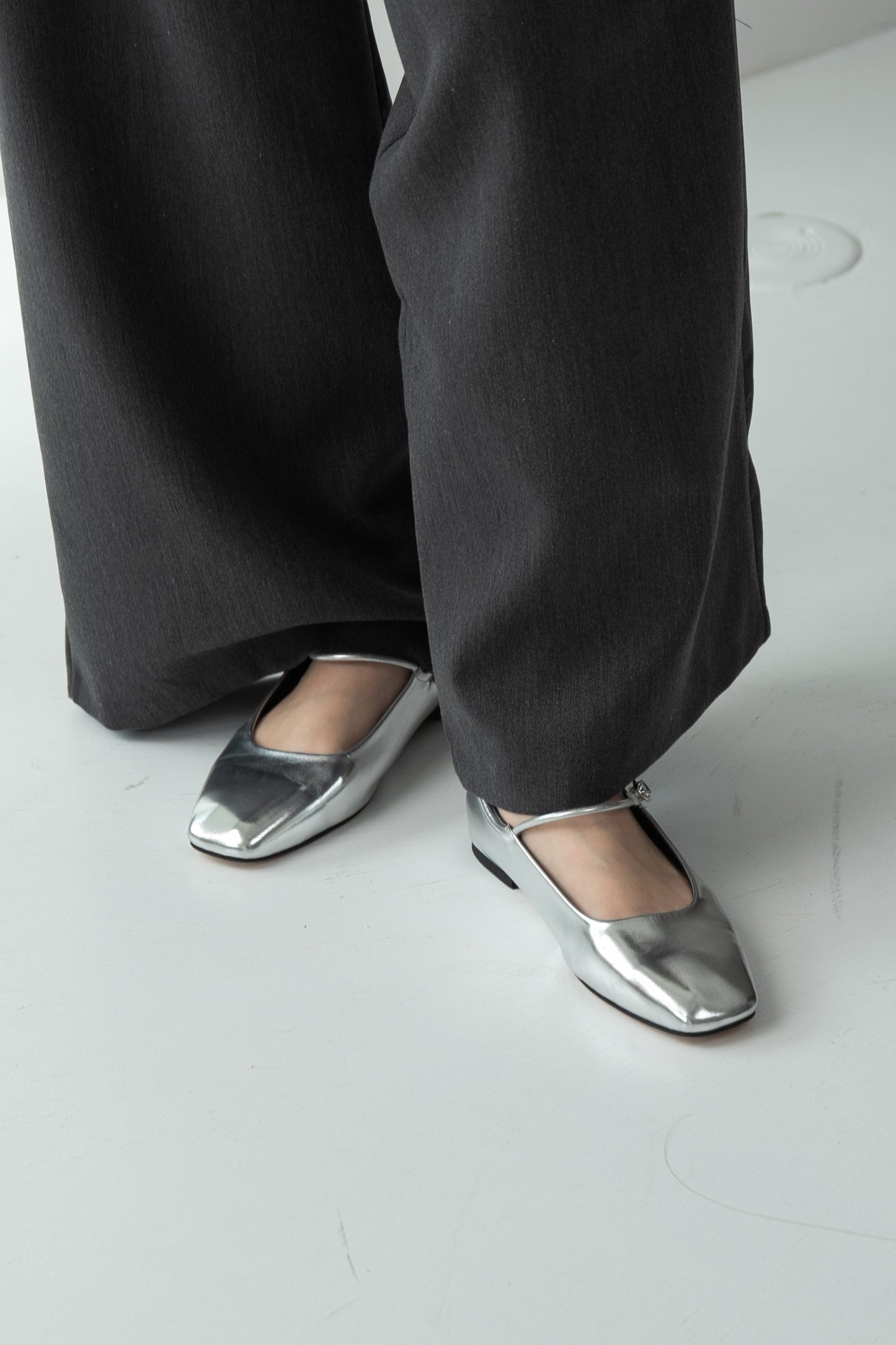 strap design square shoes