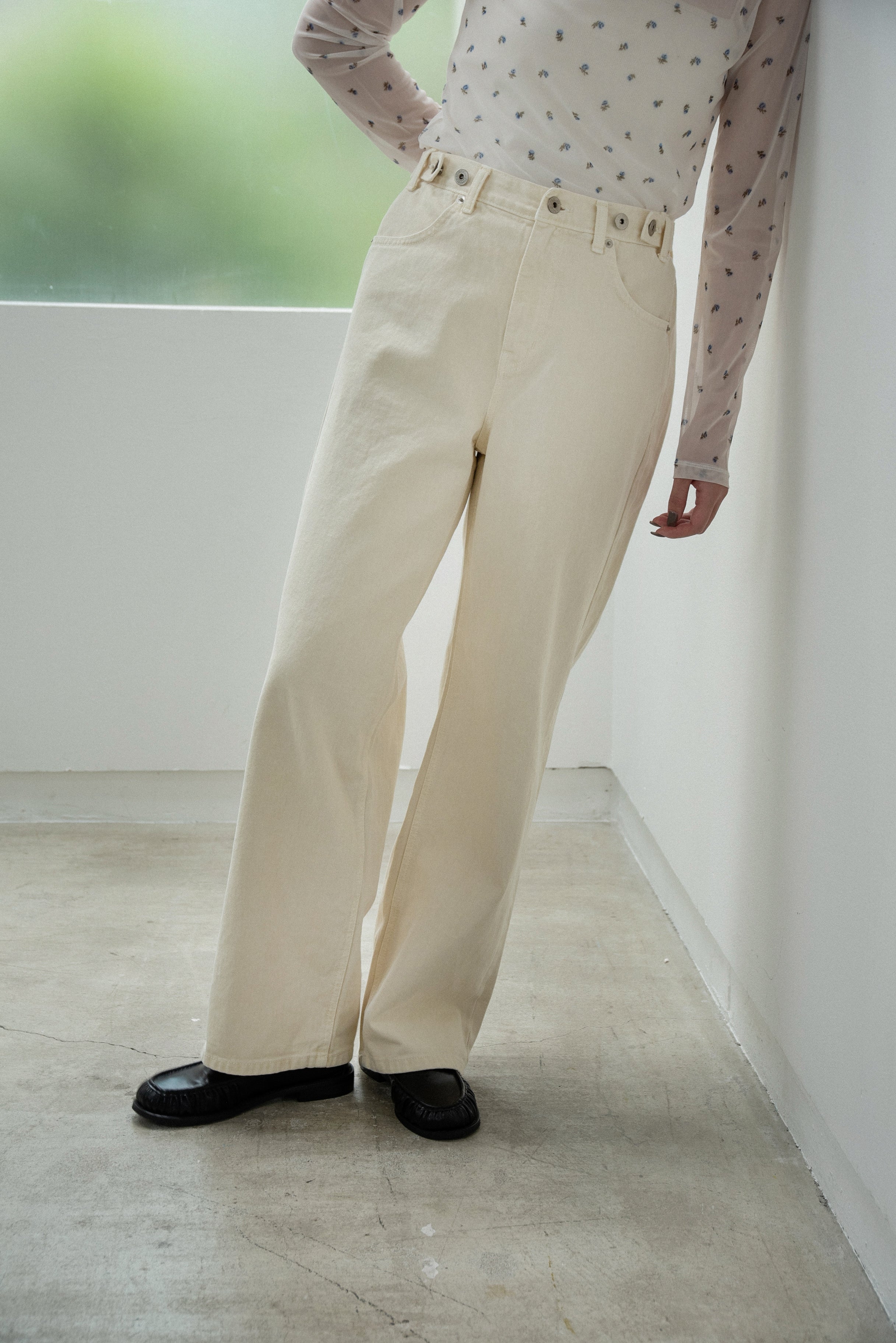 パンツ Lawgy / tuck button accent color pants tuck button accent color pants – eim online（エイム オンライン）