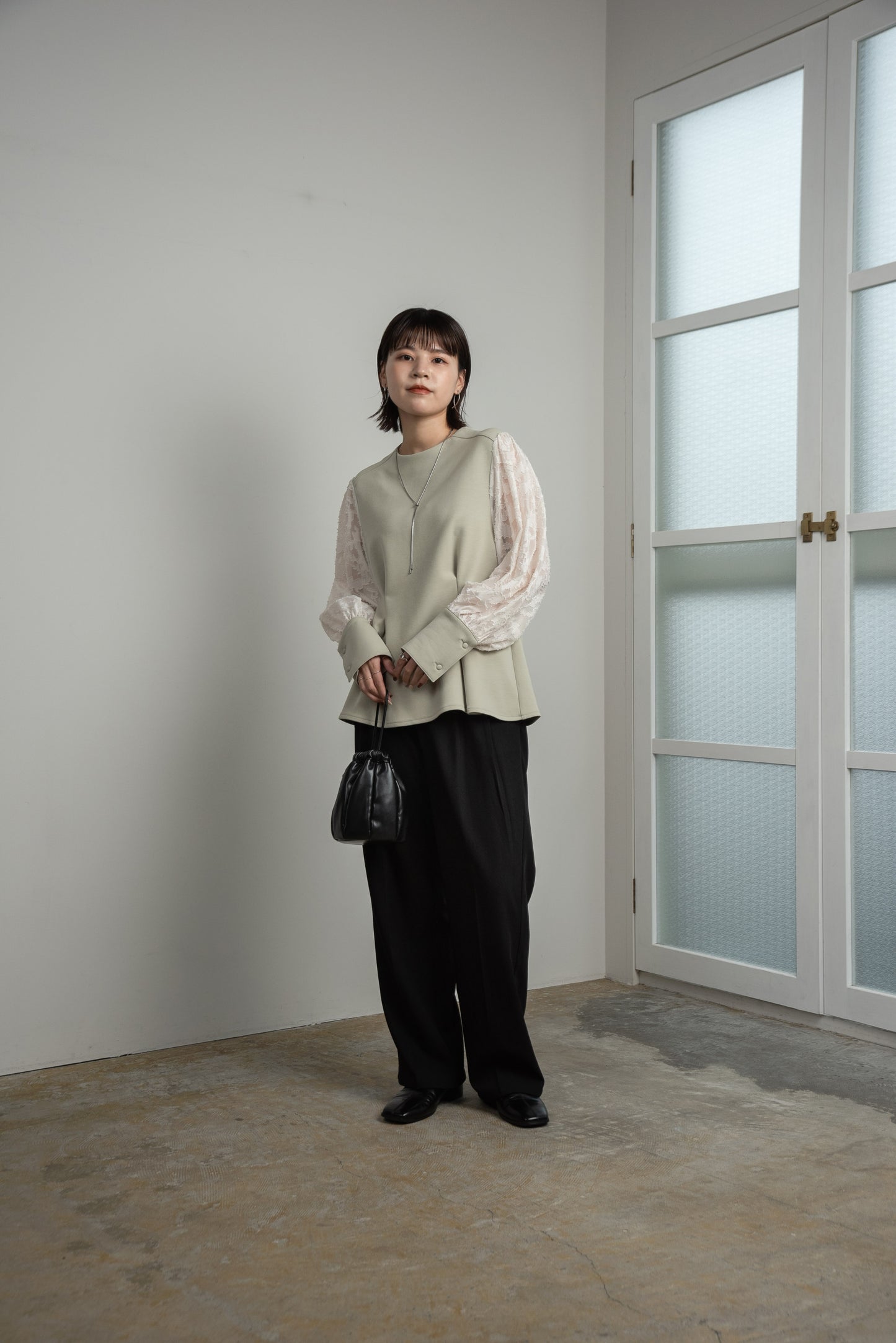 jacquard lace volume sleeve tuck blouse