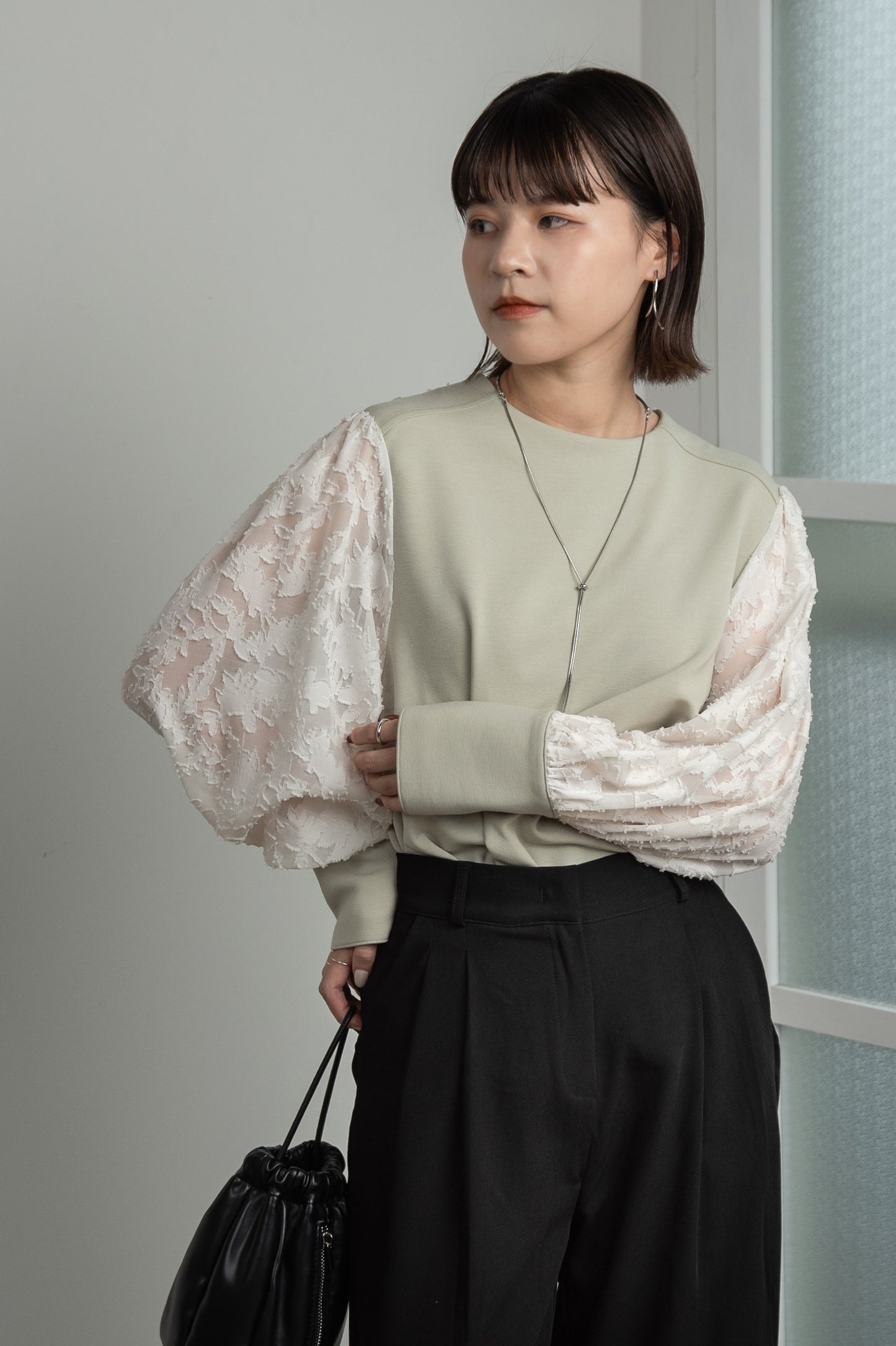 jacquard lace volume sleeve tuck blouse