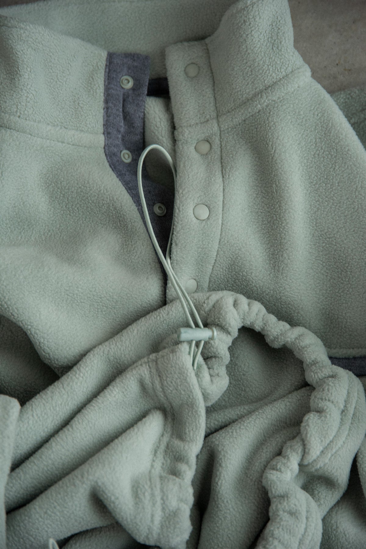 over size embroidery half button fleece