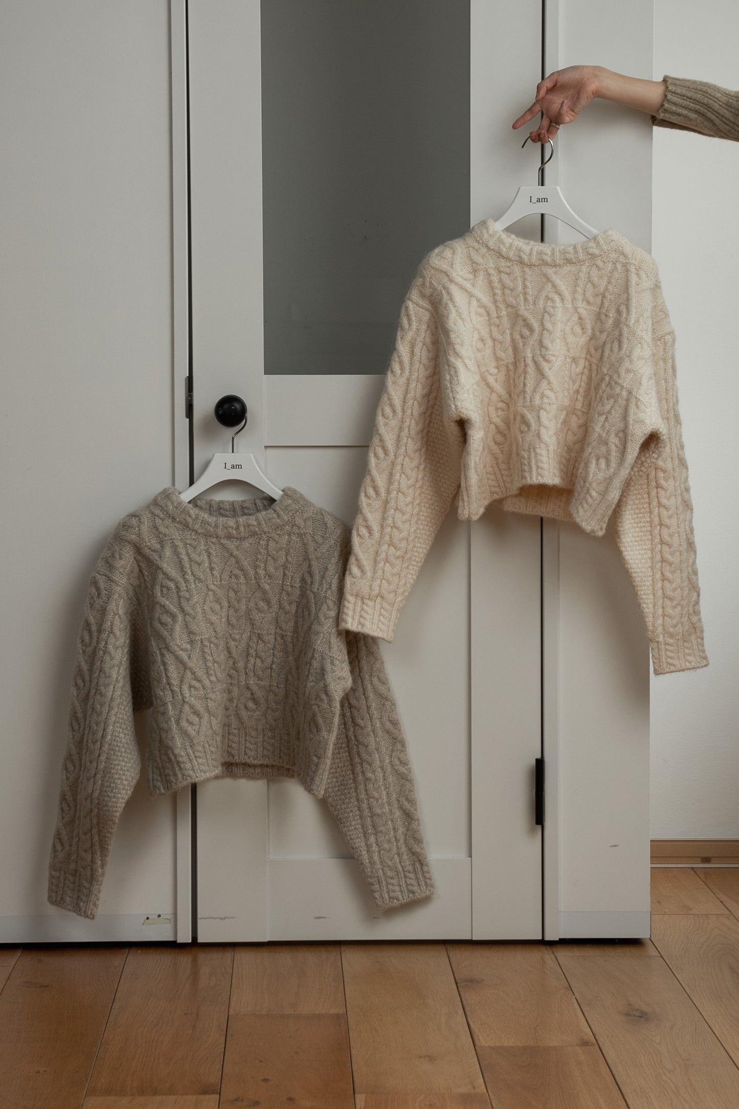 random cable short knit