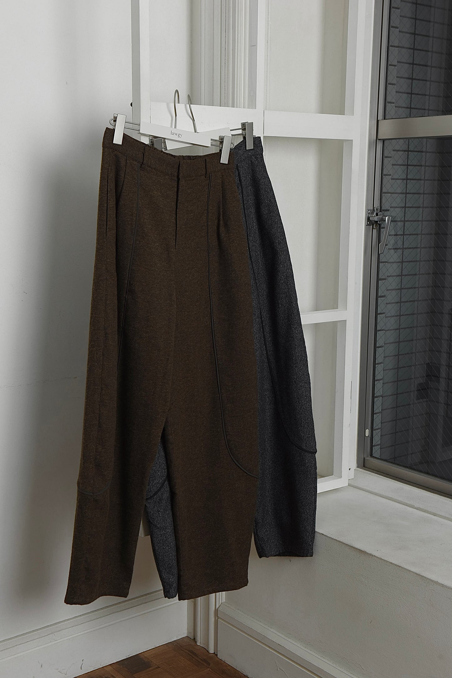 wool like mix curve pants