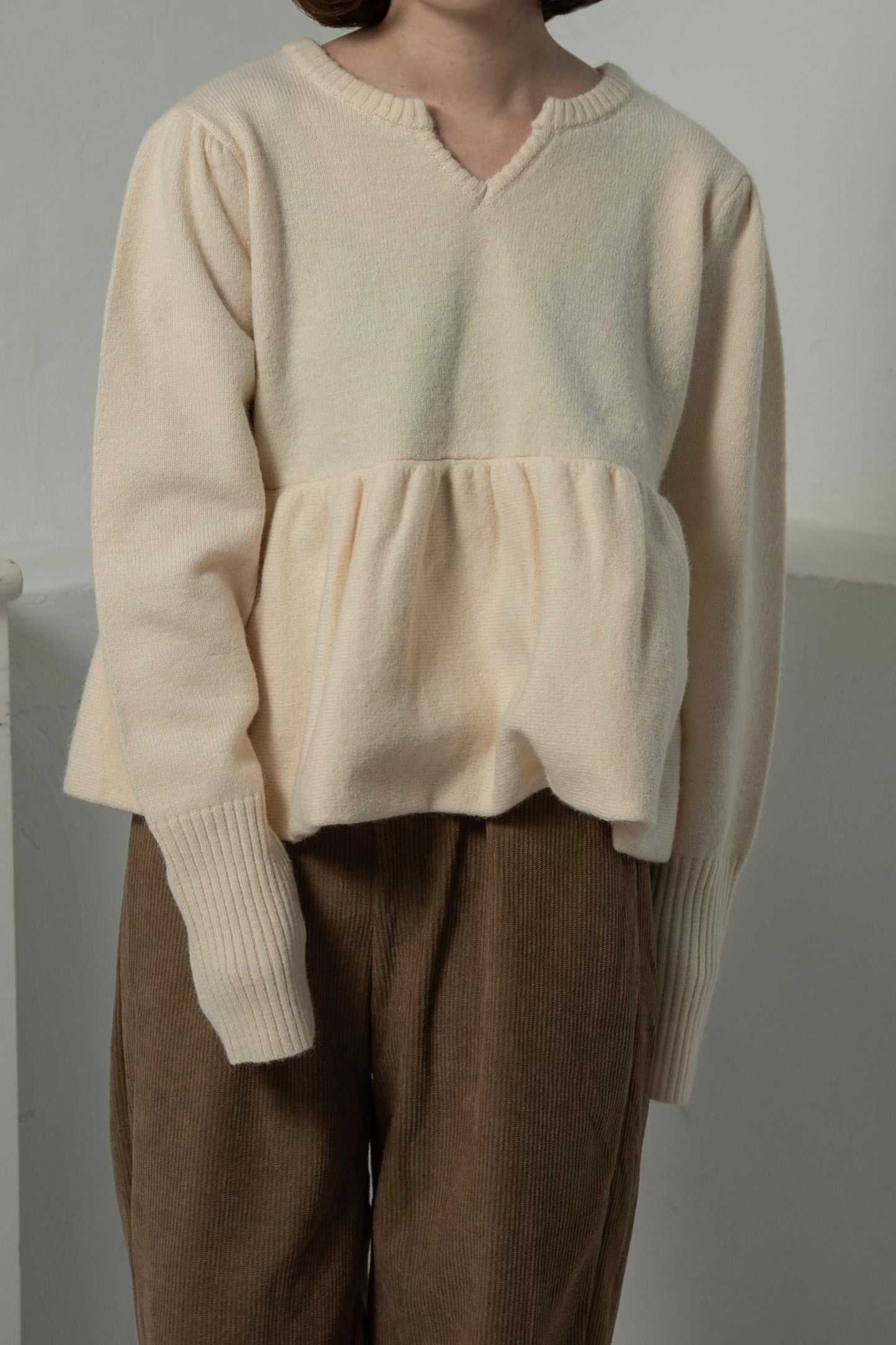 2way balloon flare key neck knit