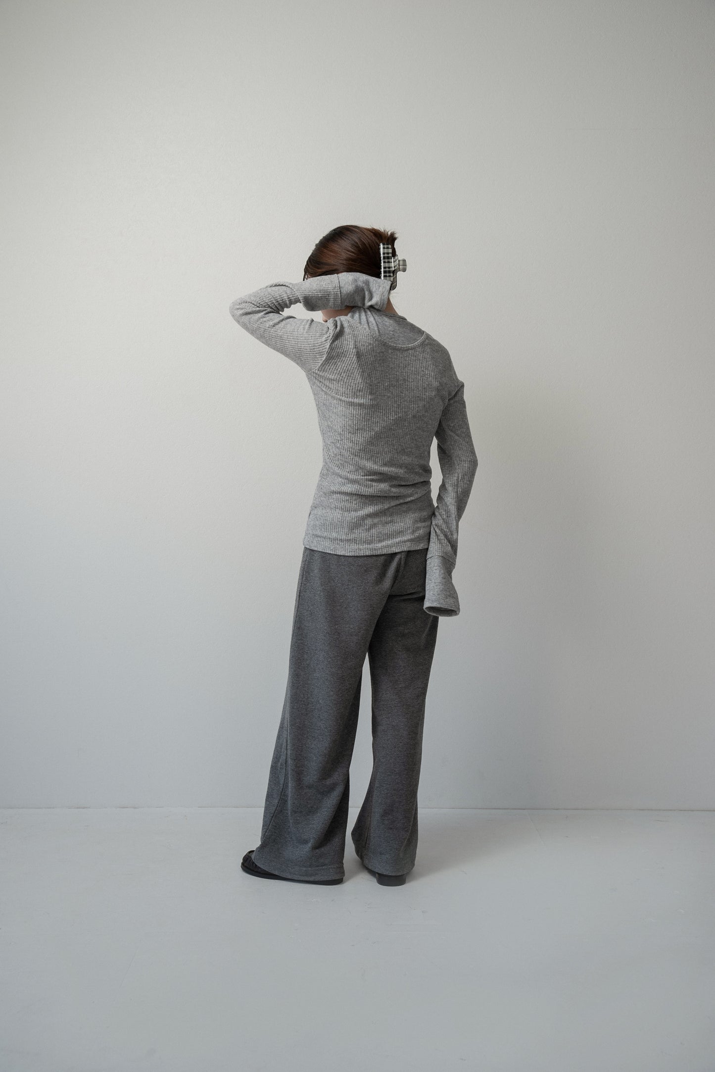 crew neck like layered pattern tops