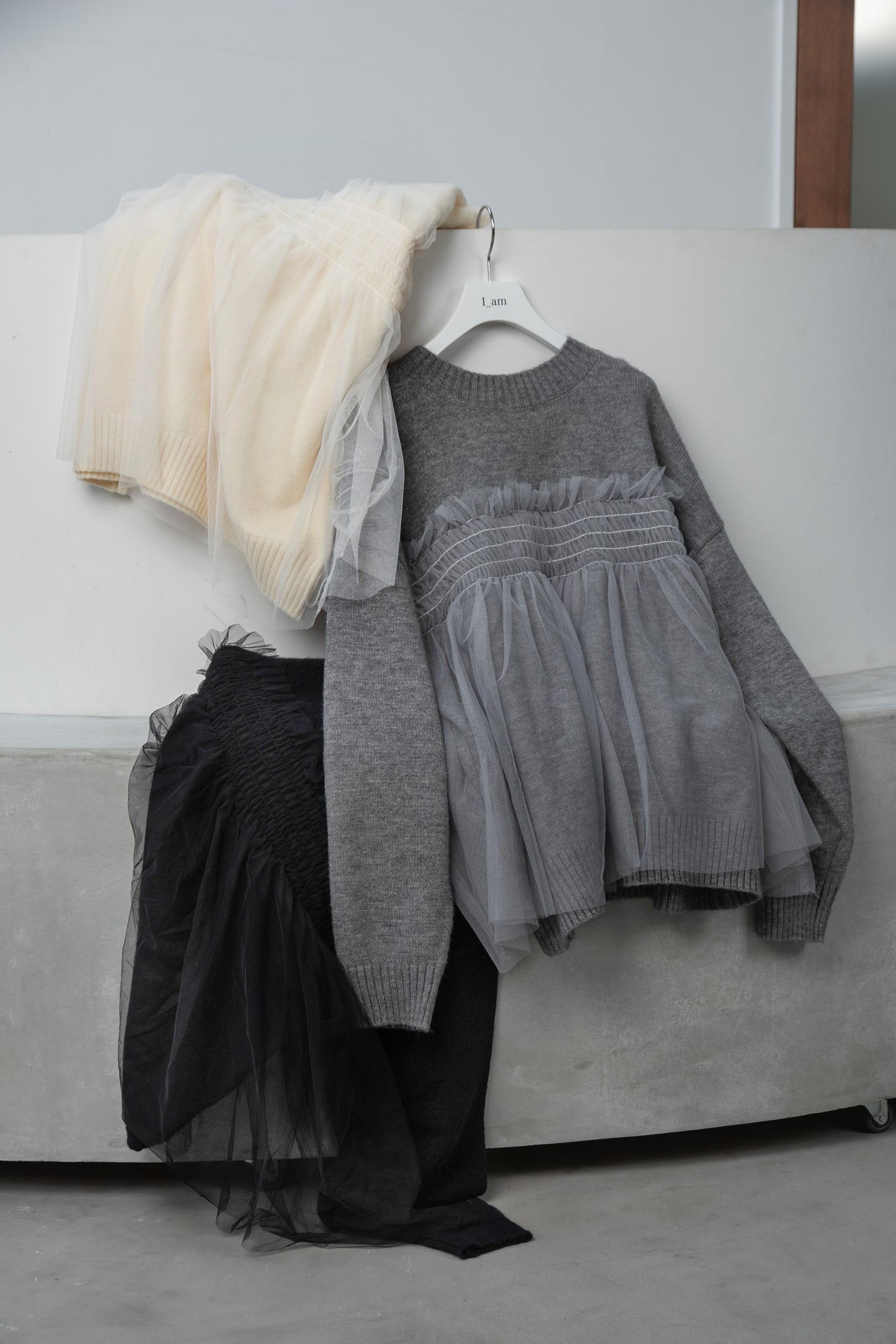 tulle docking flare knit