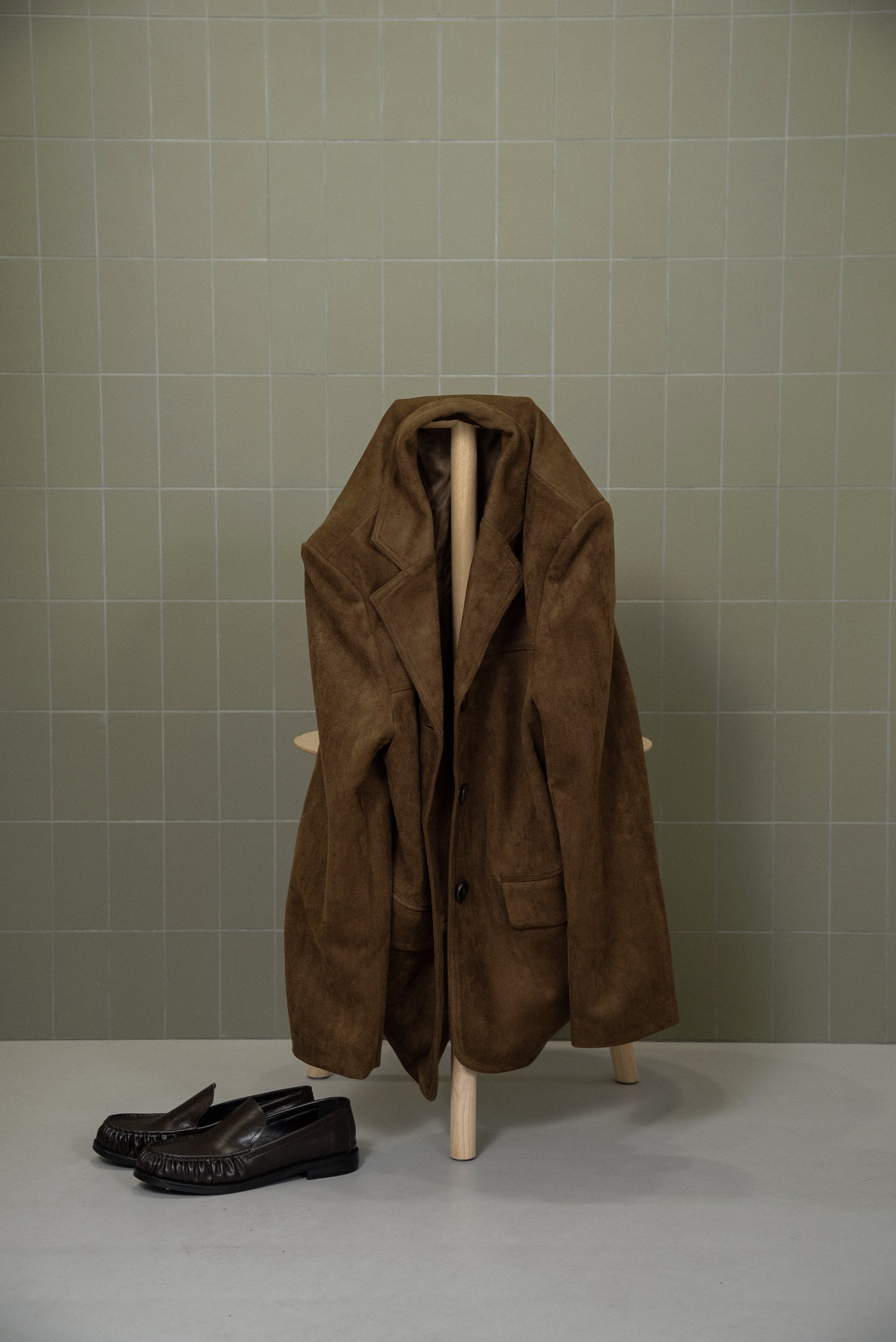 ラインスイッチングブラッシュドテーラードジャケット　lawgy line switching brushed tailored jacket – eim online（エイム