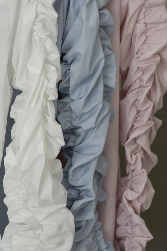 whip sleeve front hole blouse