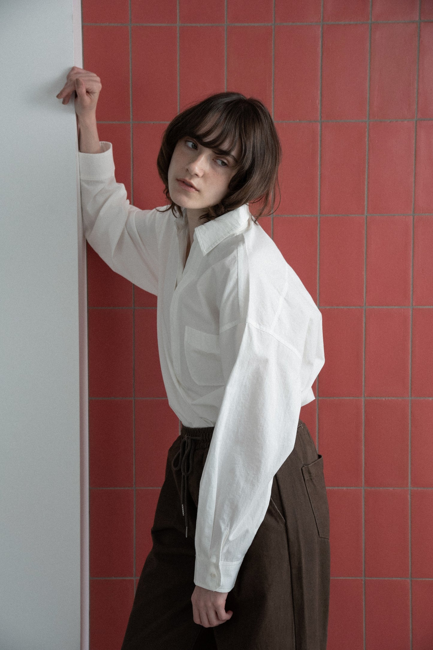 double wind accent v neck shirt